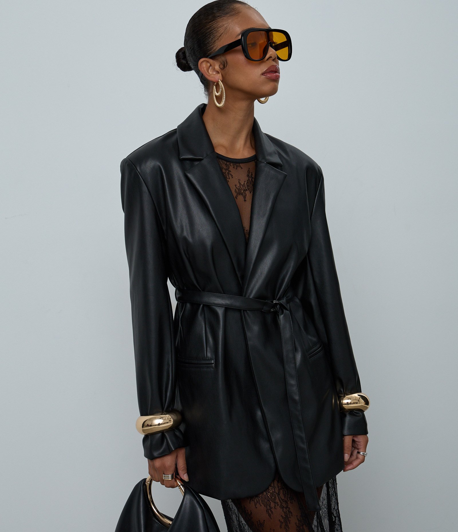 Blazer Alongado em PU com Amarração na Cintura Preto 2