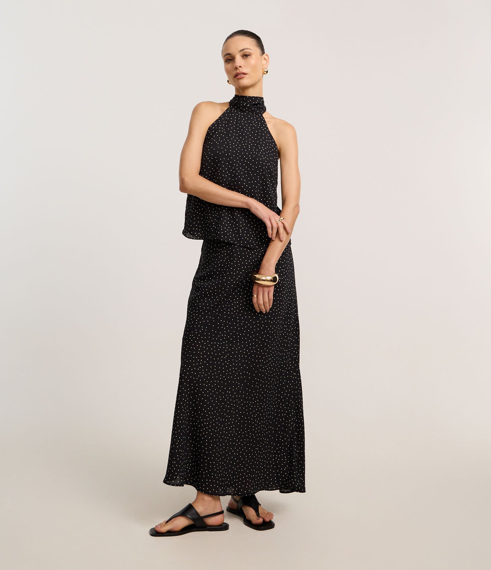 Blusa em Crepe com Gola Halter e Estampa Poá Preto 2