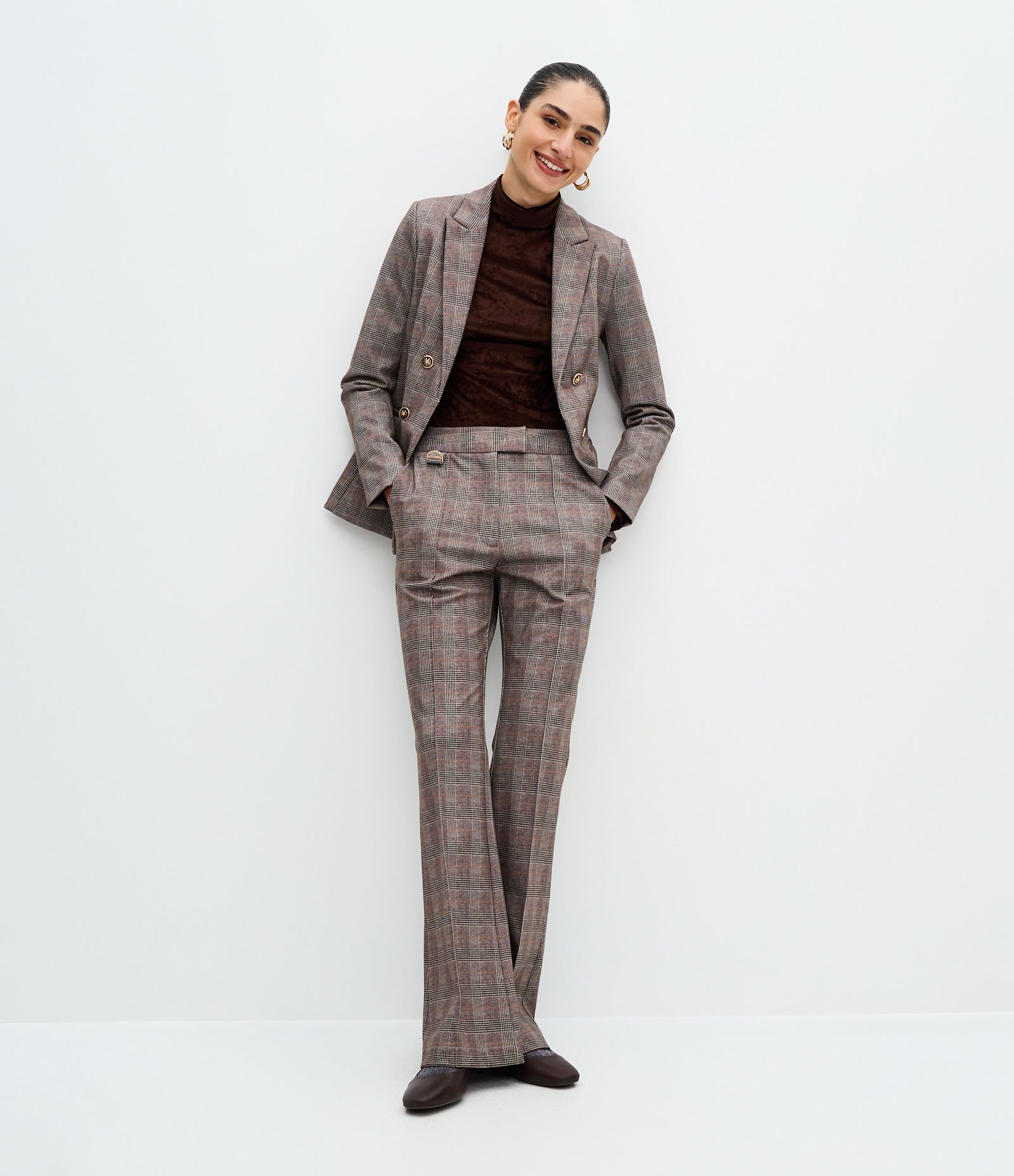 Blazer em Ponto Roma com Estampa Xadrez Cinza 2