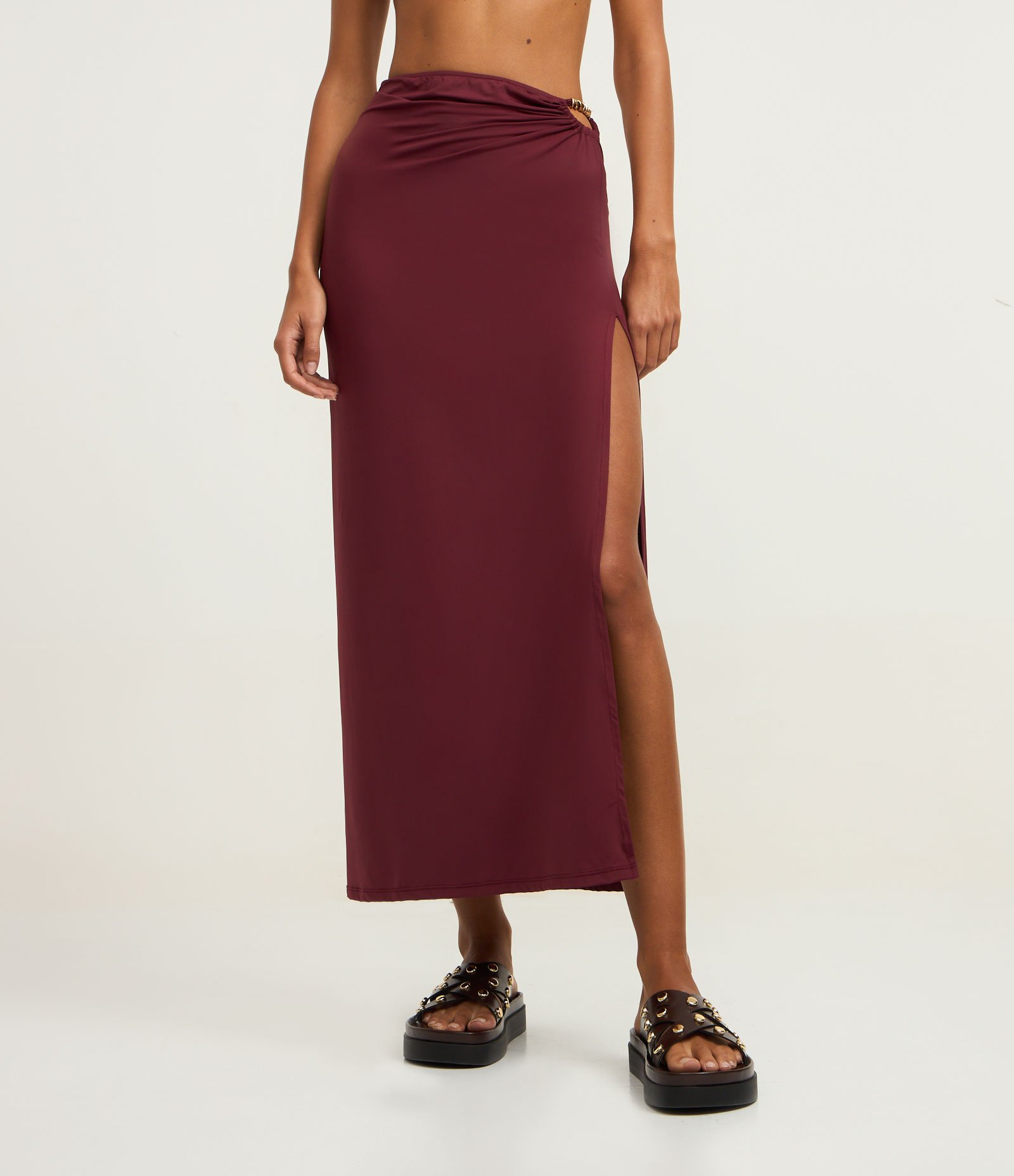 Saída de Praia Saia Midi em Microfibra com Aviamento Vazado Bordô 3