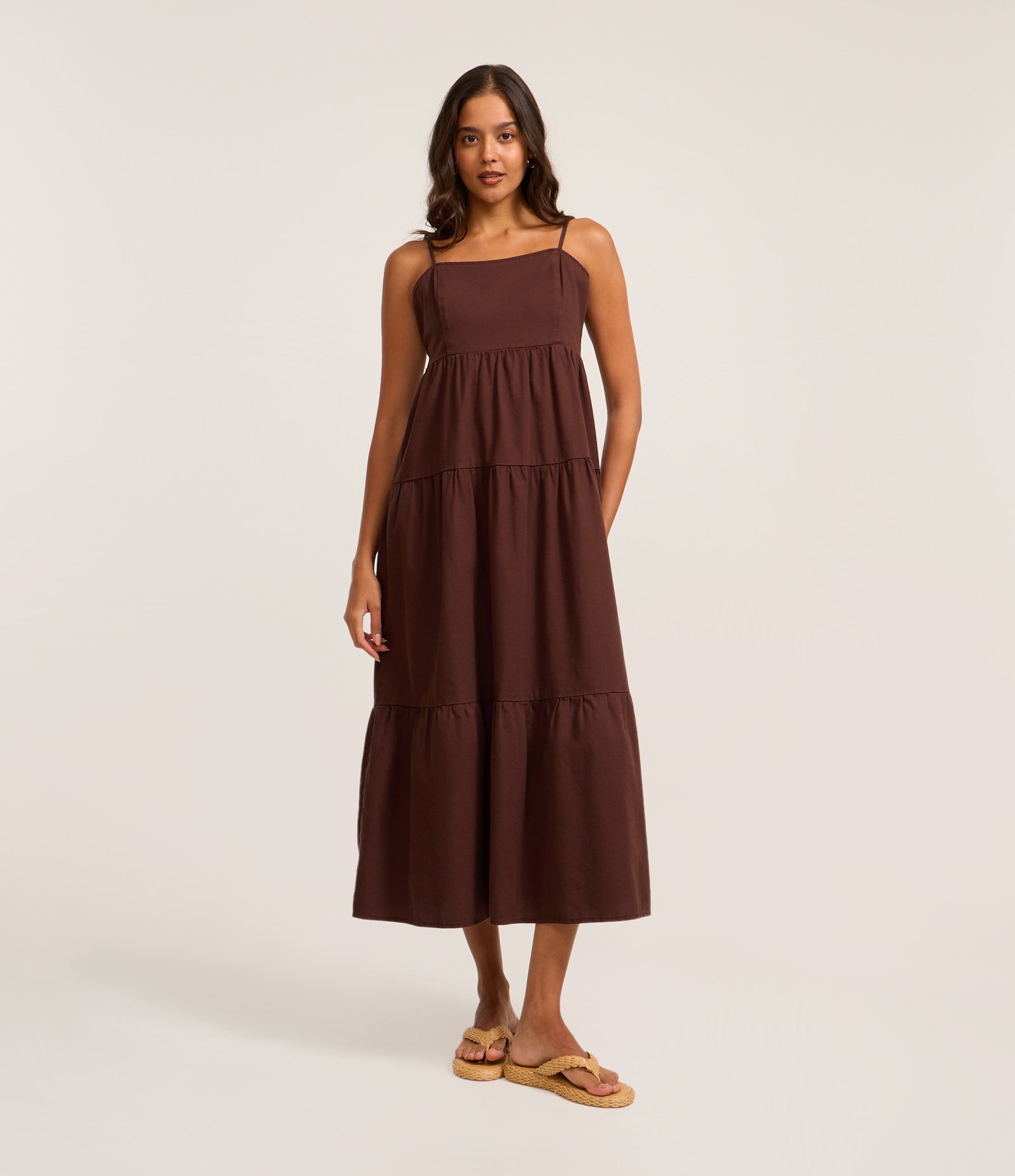 Vestido Midi em Sarja com Alças Finas Marrom 1