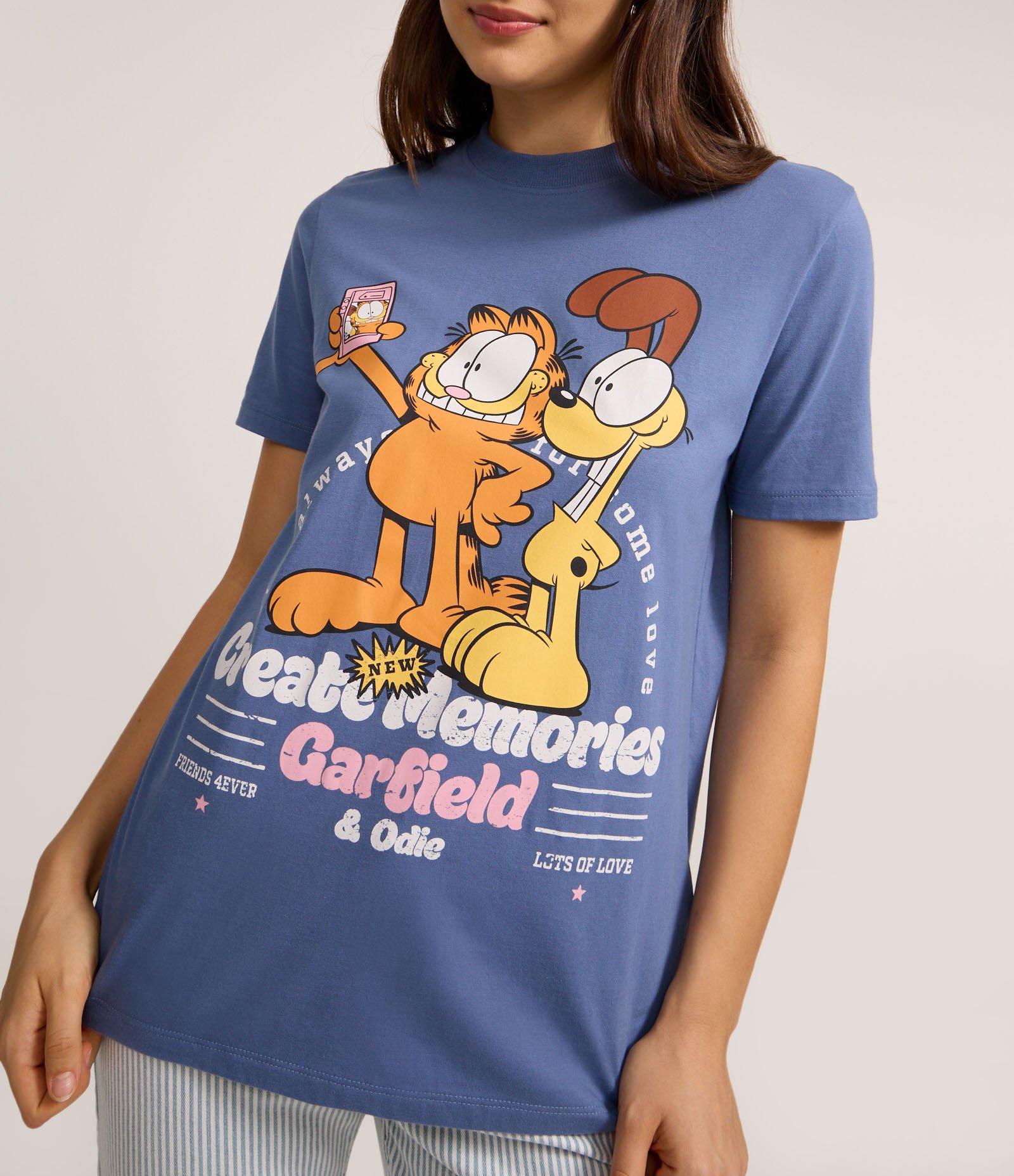 Camiseta T-shirt em Algodão com Garfield e Odie Azul 3