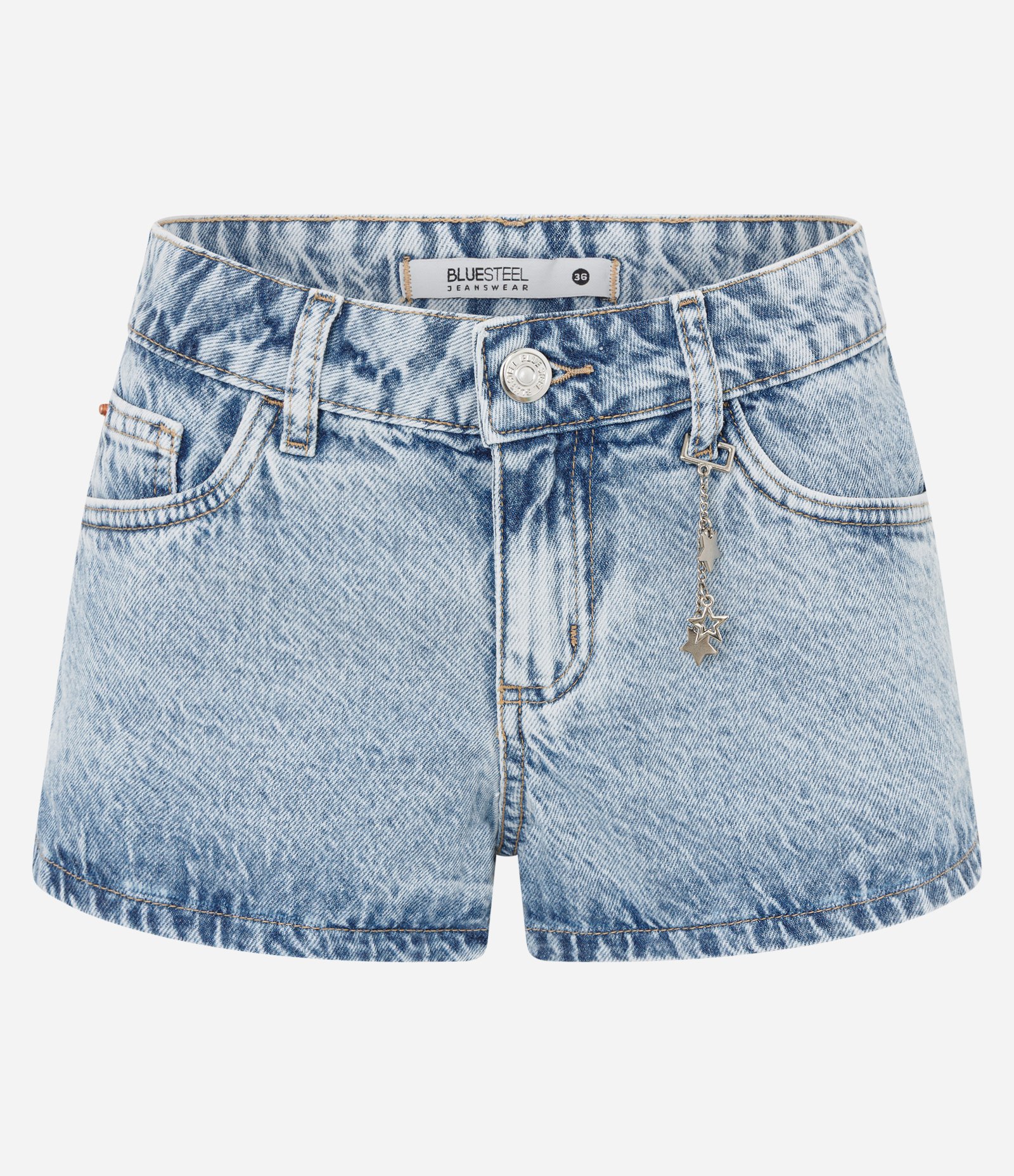 Short Micro em Jeans com Cintura Baixa e Correntinha de Estrelas Claro 5