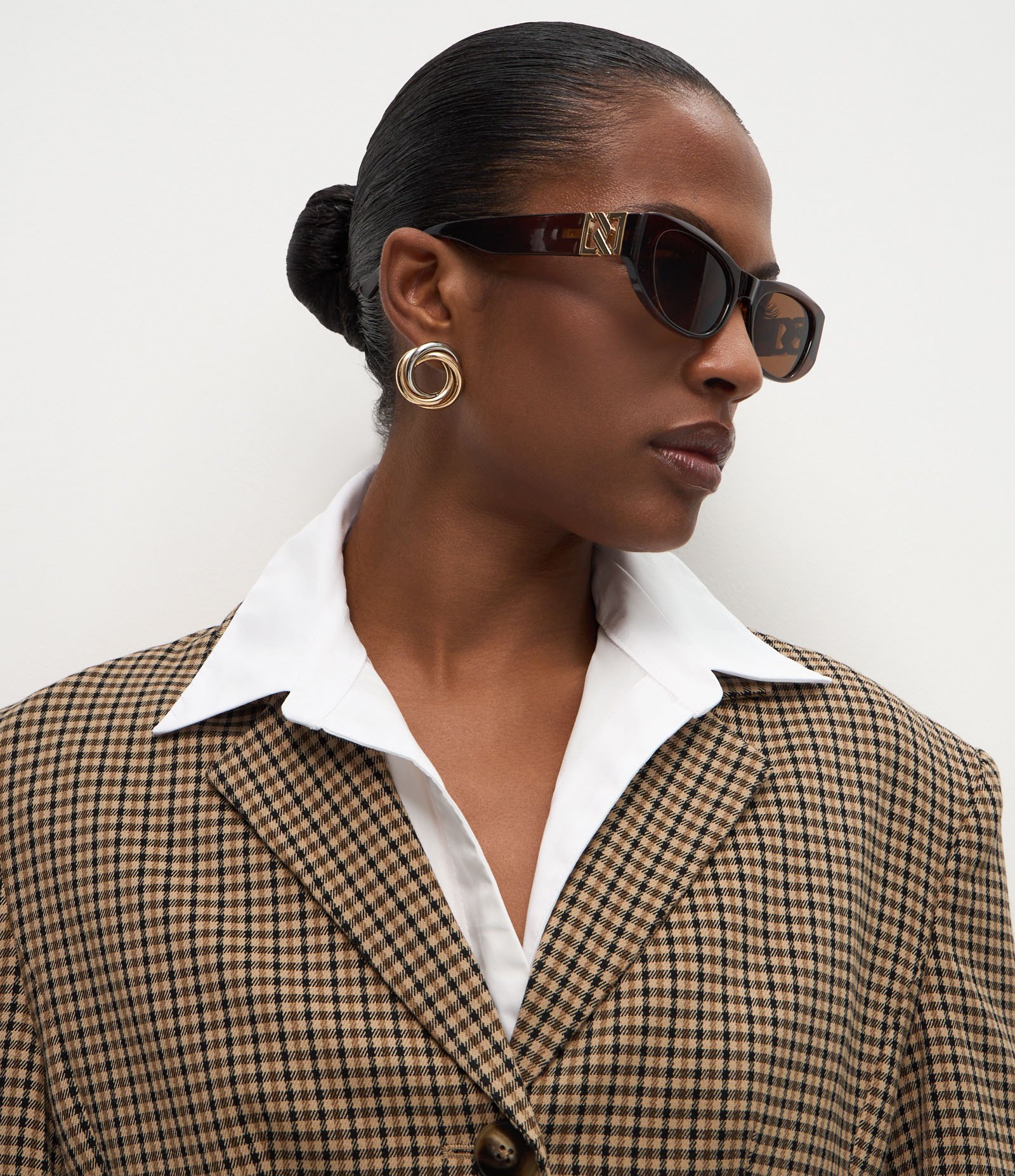 Blazer Alfaiatado com Estampa Pied de Poule Marrom 3