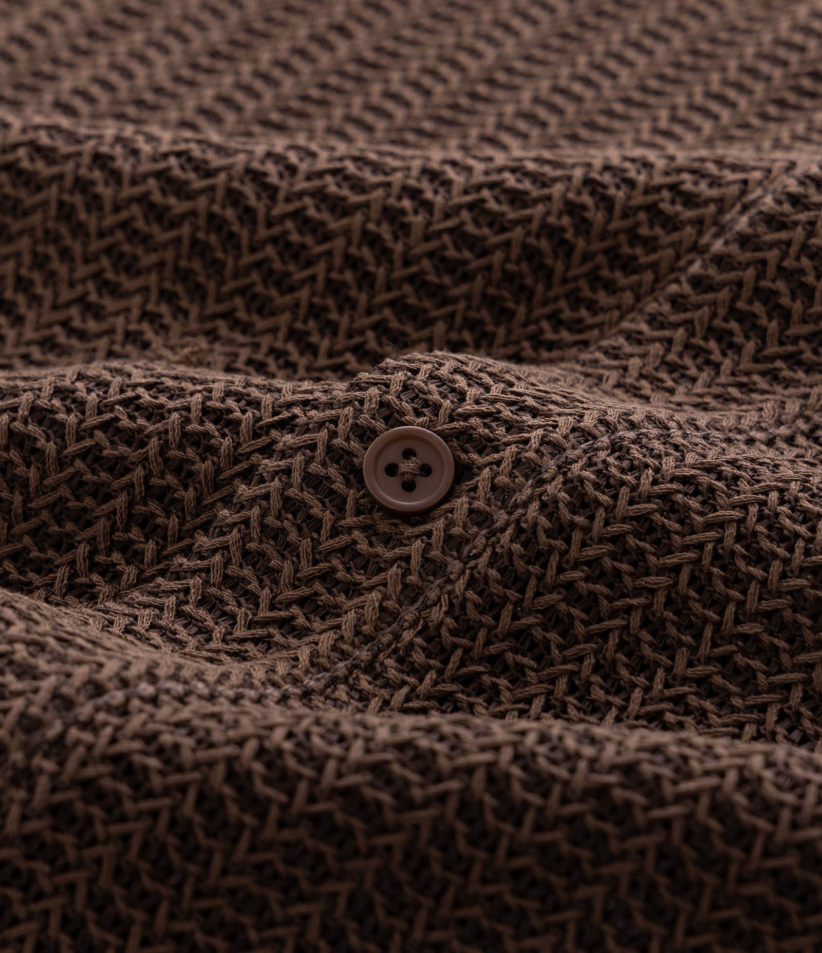 Camisa Regular com Textura e Efeito Crochê Marrom 6