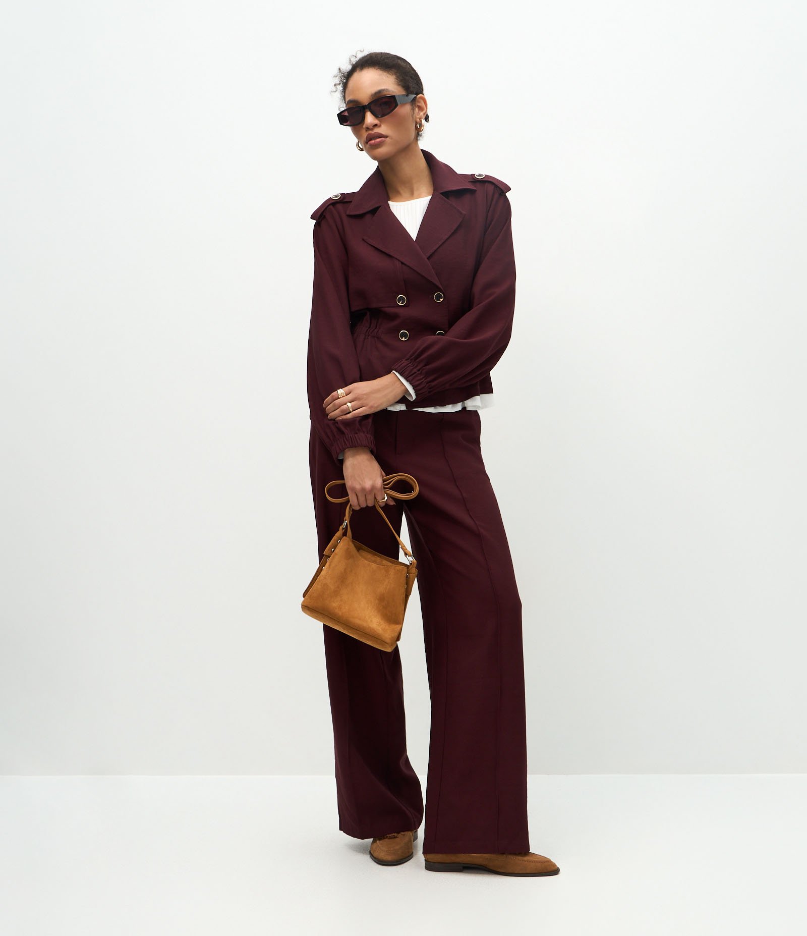 Jaqueta Leve em Viscose com Elástico na Cintura Vinho 2