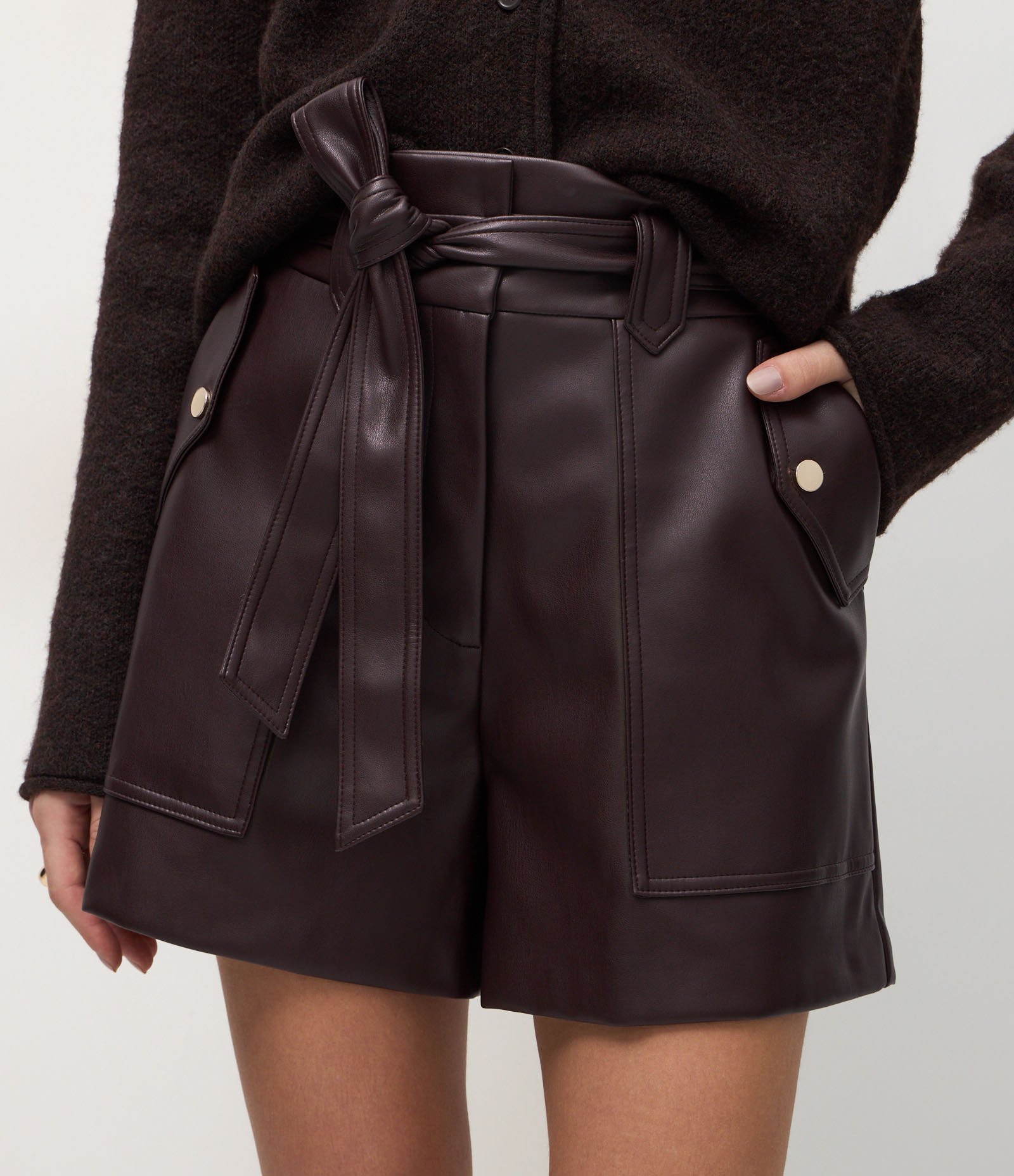 Short em PU com Cós Elástico e Faixa para Amarração Bordô 3