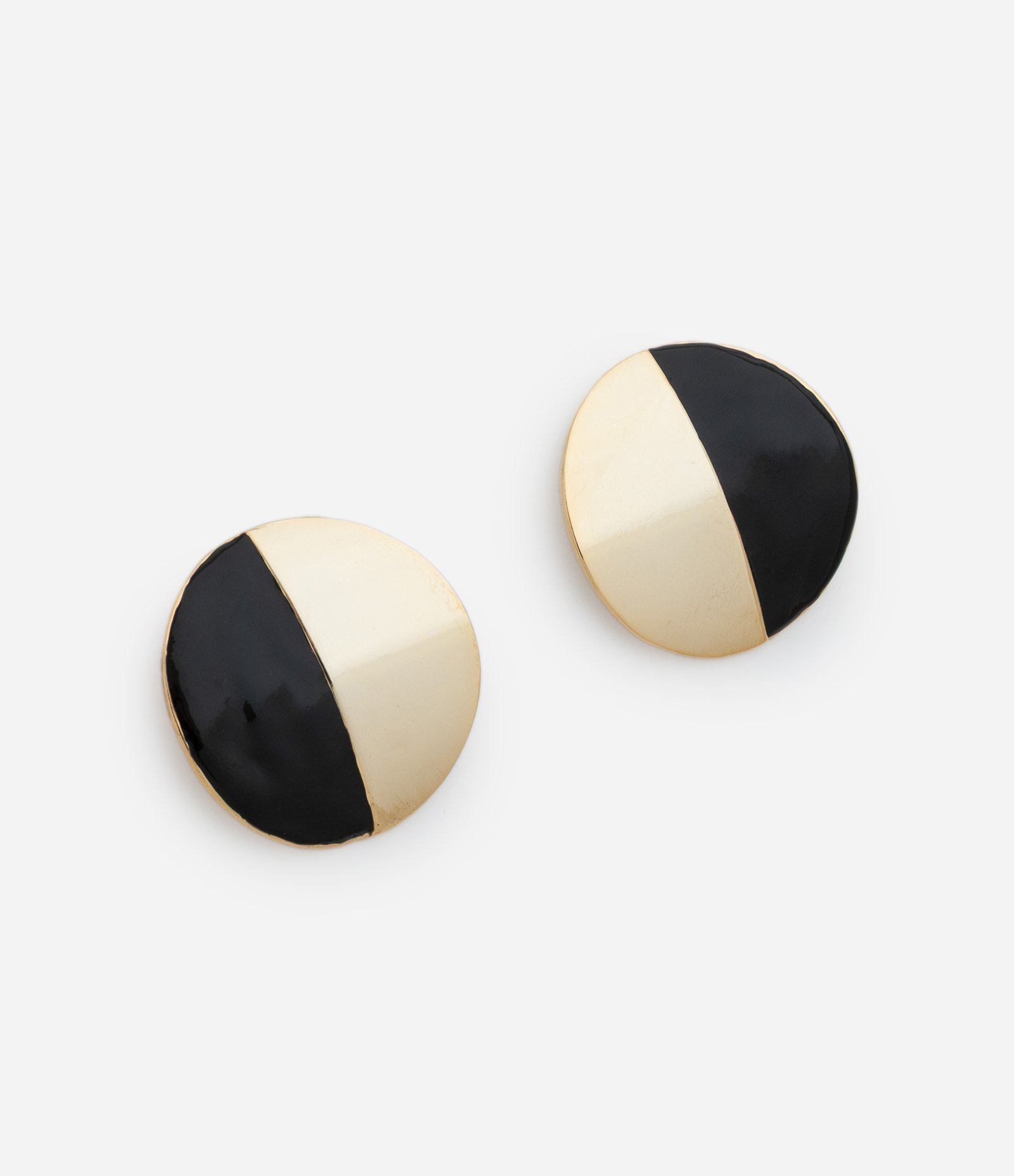 Brinco Botão Esmaltado com Formato Redondo Preto / Dourado 1