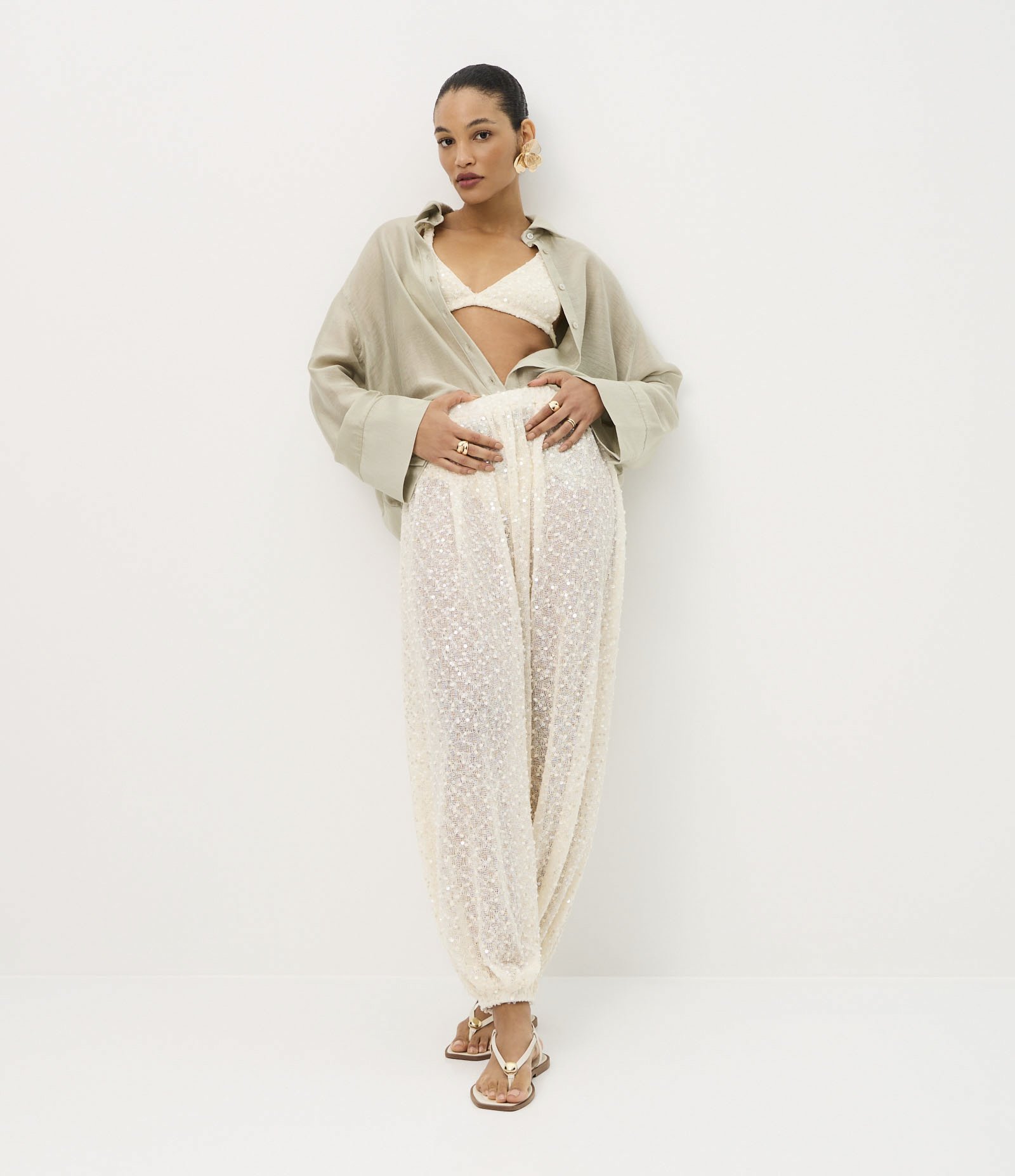 Camisa em Liocel com Linho e Abotoamento Frontal Cinza Esverdeado 2