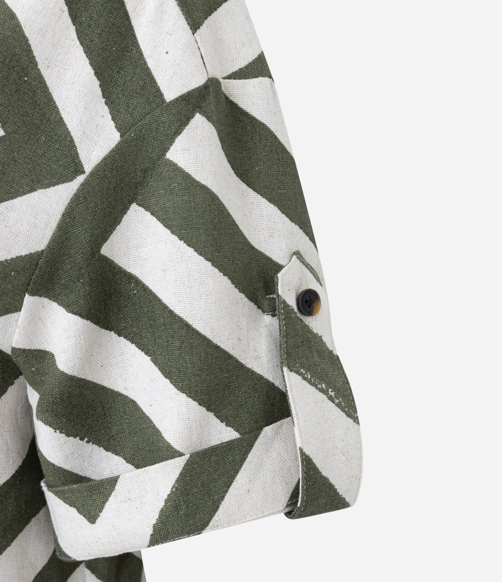 Camisa em Viscolinho com Estampa Geométrica Verde 6