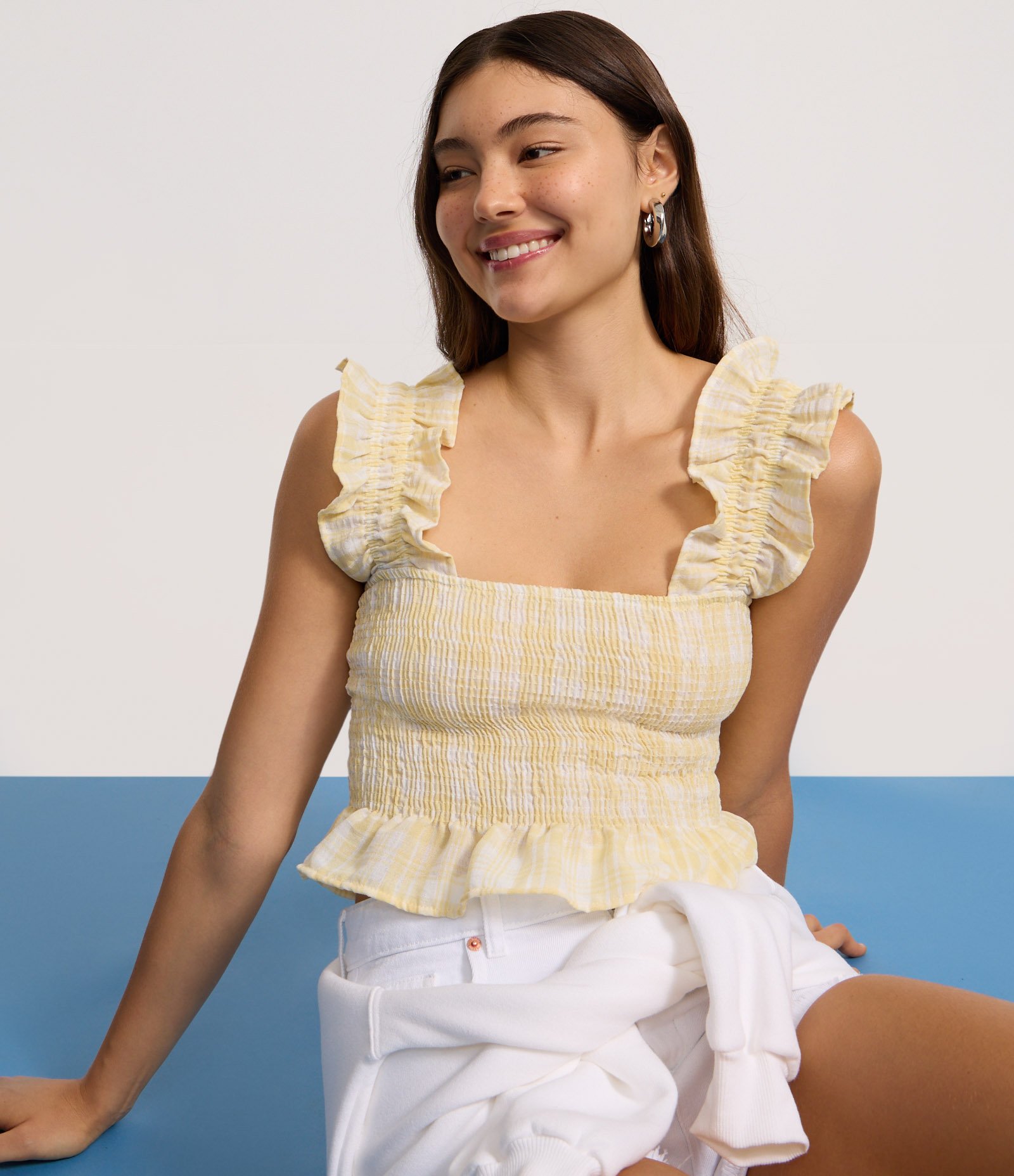 Blusinha Sem Manga com Babados na Alça Amarelo 4