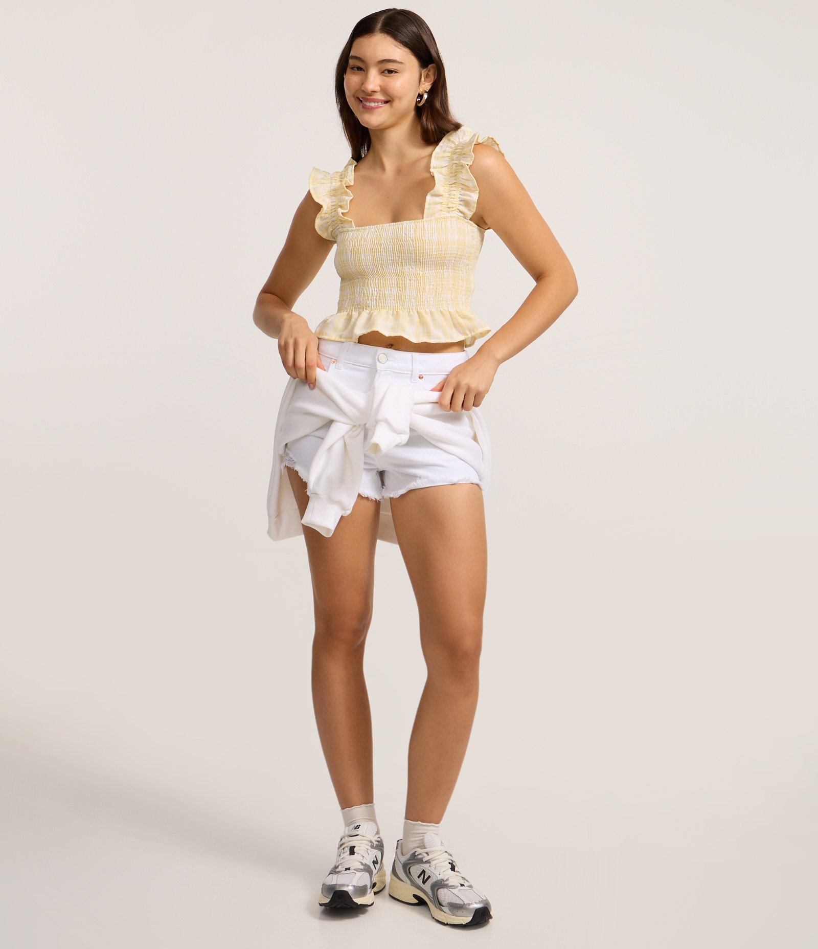 Blusinha Sem Manga com Babados na Alça Amarelo 2