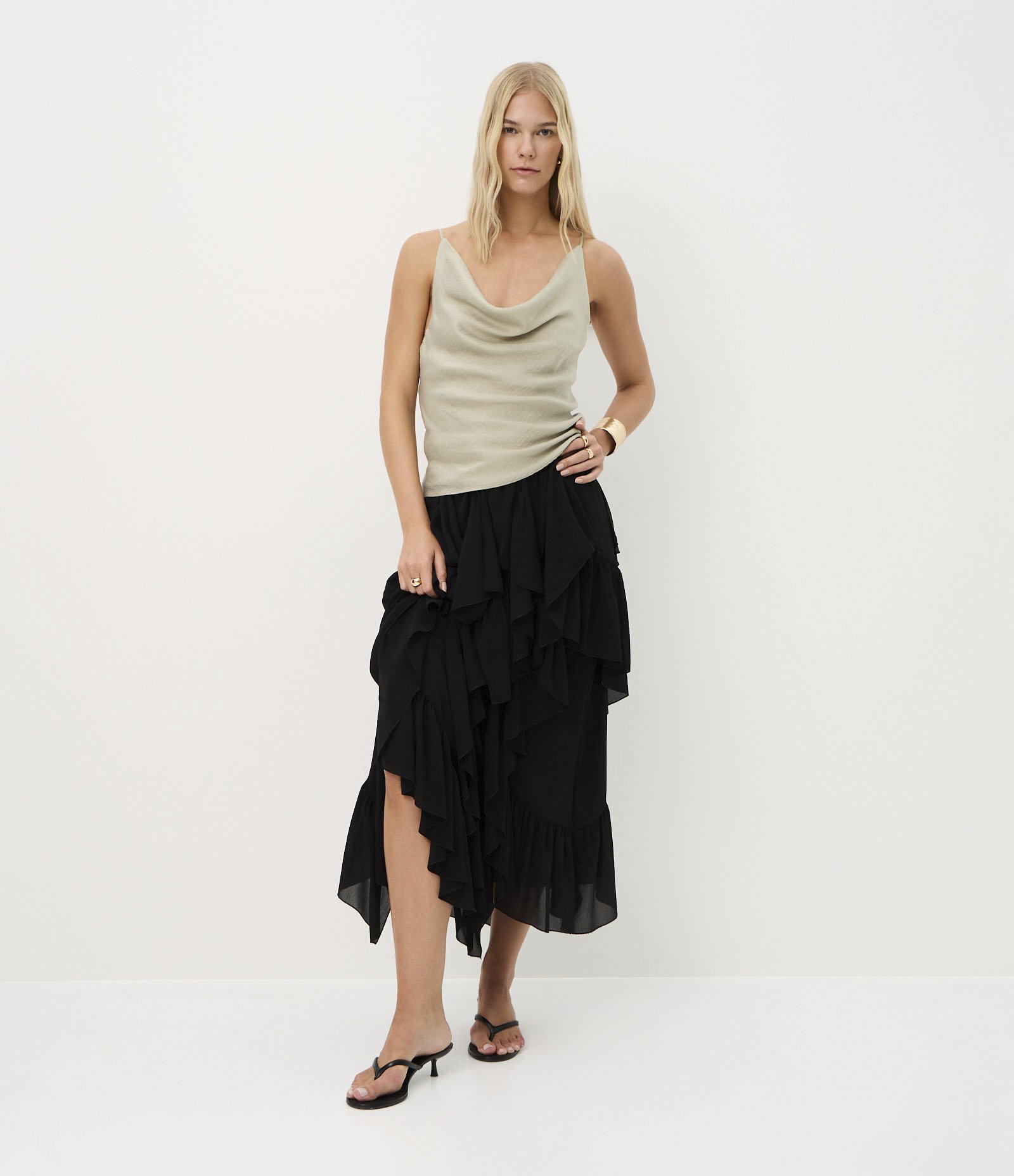 Saia Longa em Chiffon com Babados e Fenda Preto 4