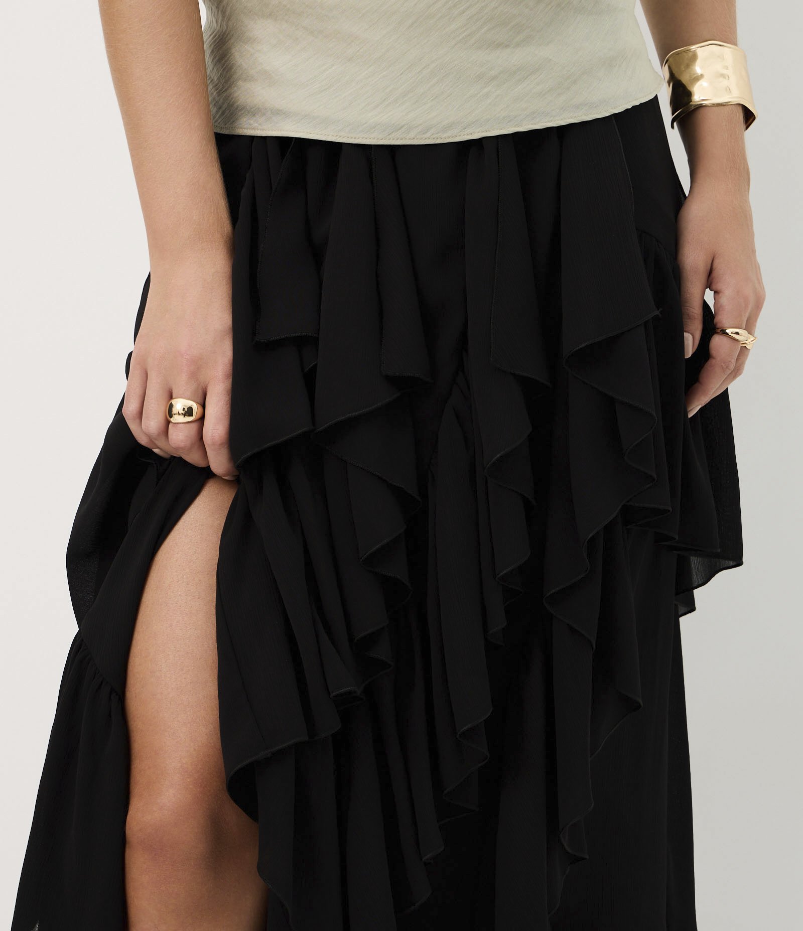 Saia Longa em Chiffon com Babados e Fenda Preto 5