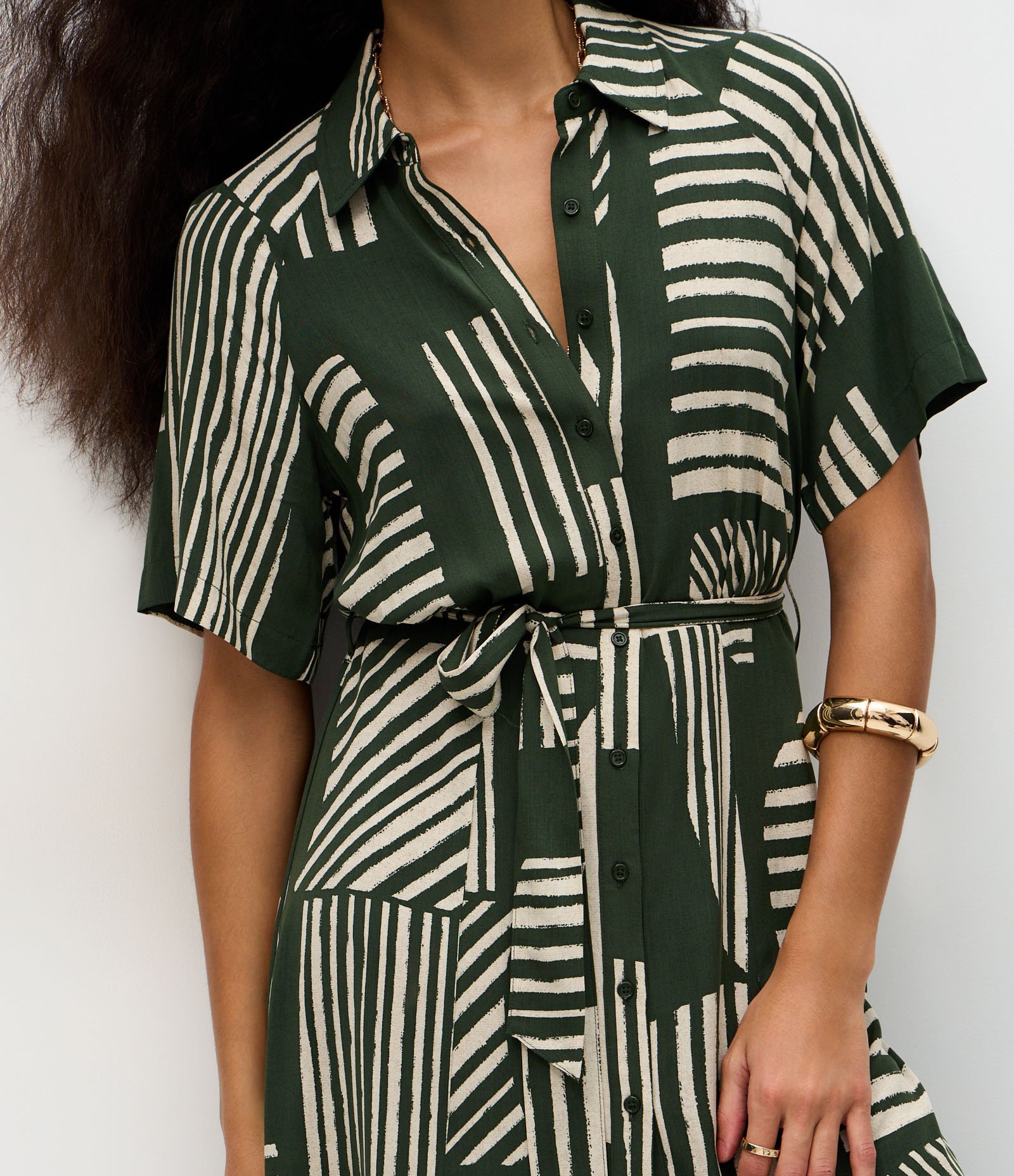 Vestido Midi em Viscose com Estampa Geométrica Verde 4