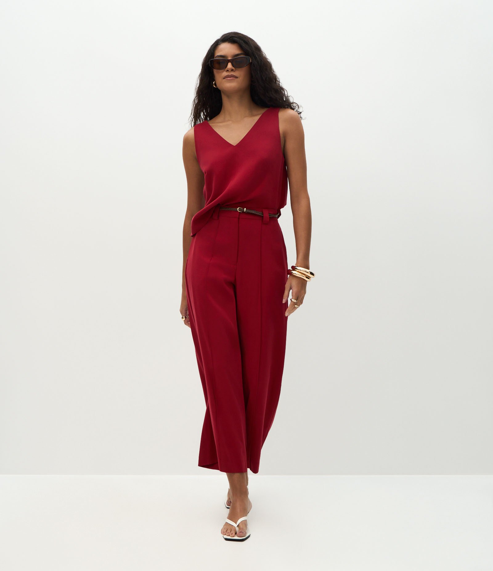 Calça Reta Pantacourt com Cinto Fino Vermelho 1