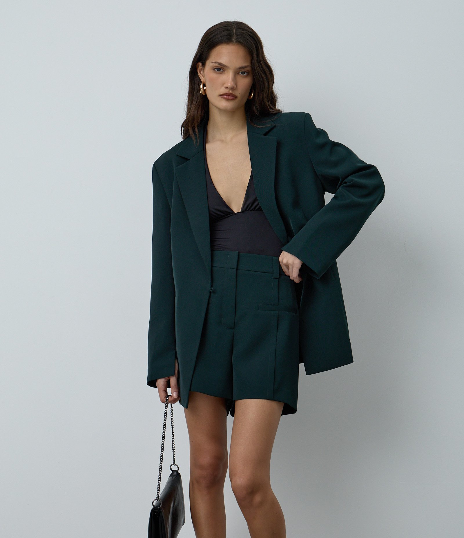 Short Alfaiatado com Bolsos Frontais Verde 1