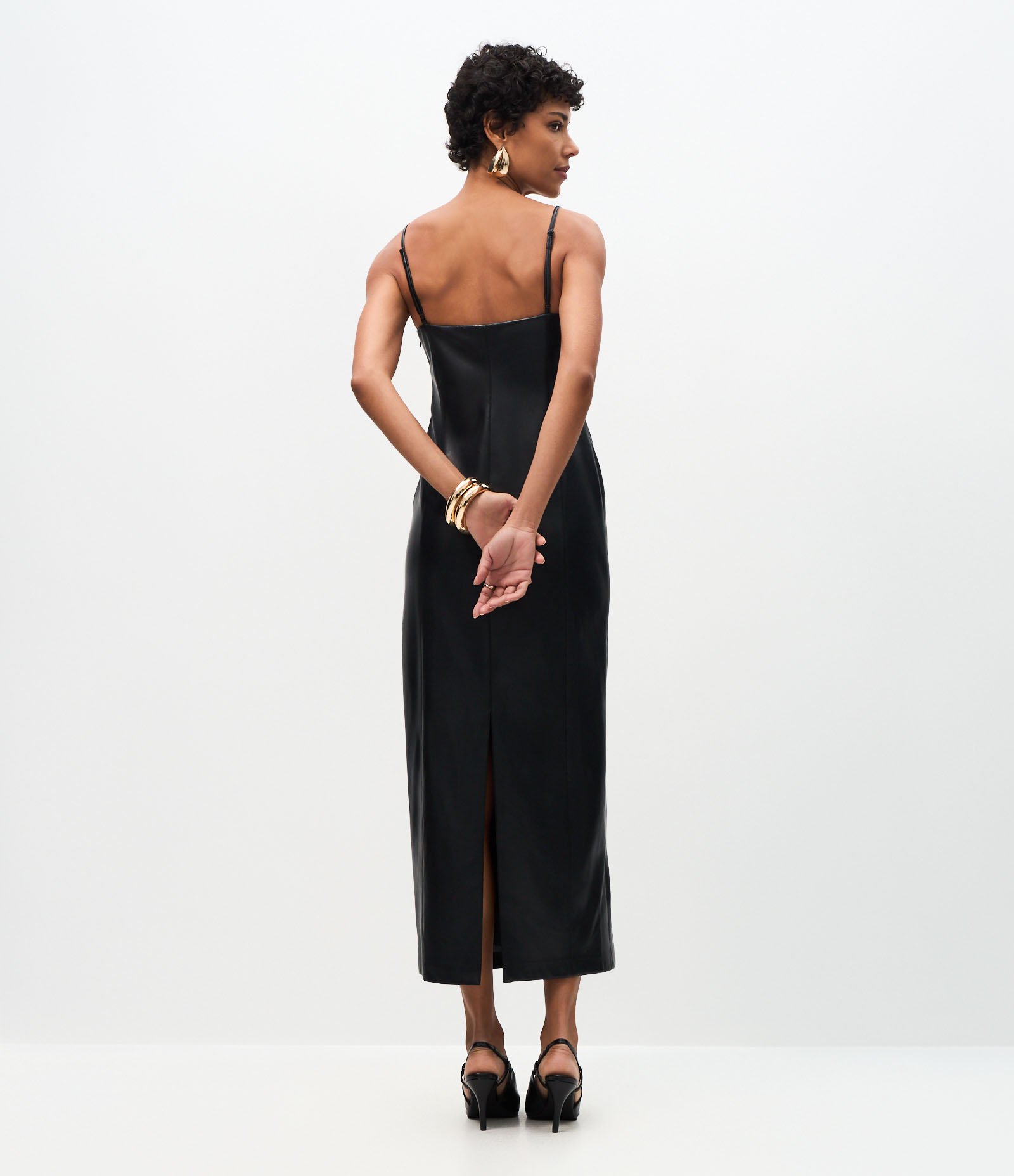 Vestido Midi em PU com Decote Quadrado e Fenda Traseira Preto 4