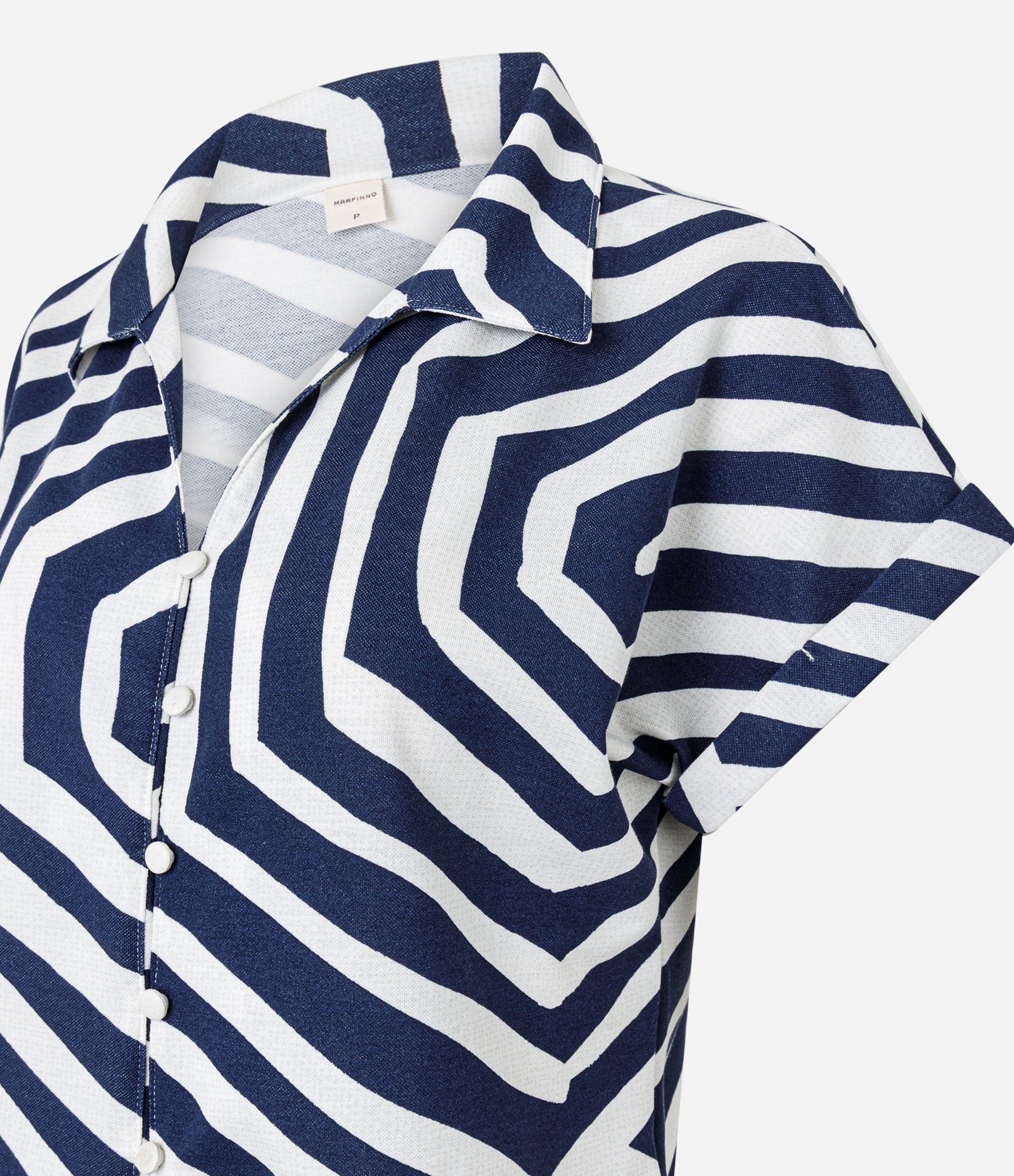 Blusa Alfaiatada em Piquet com Estampa Geométrica Azul Escuro/Branco 2