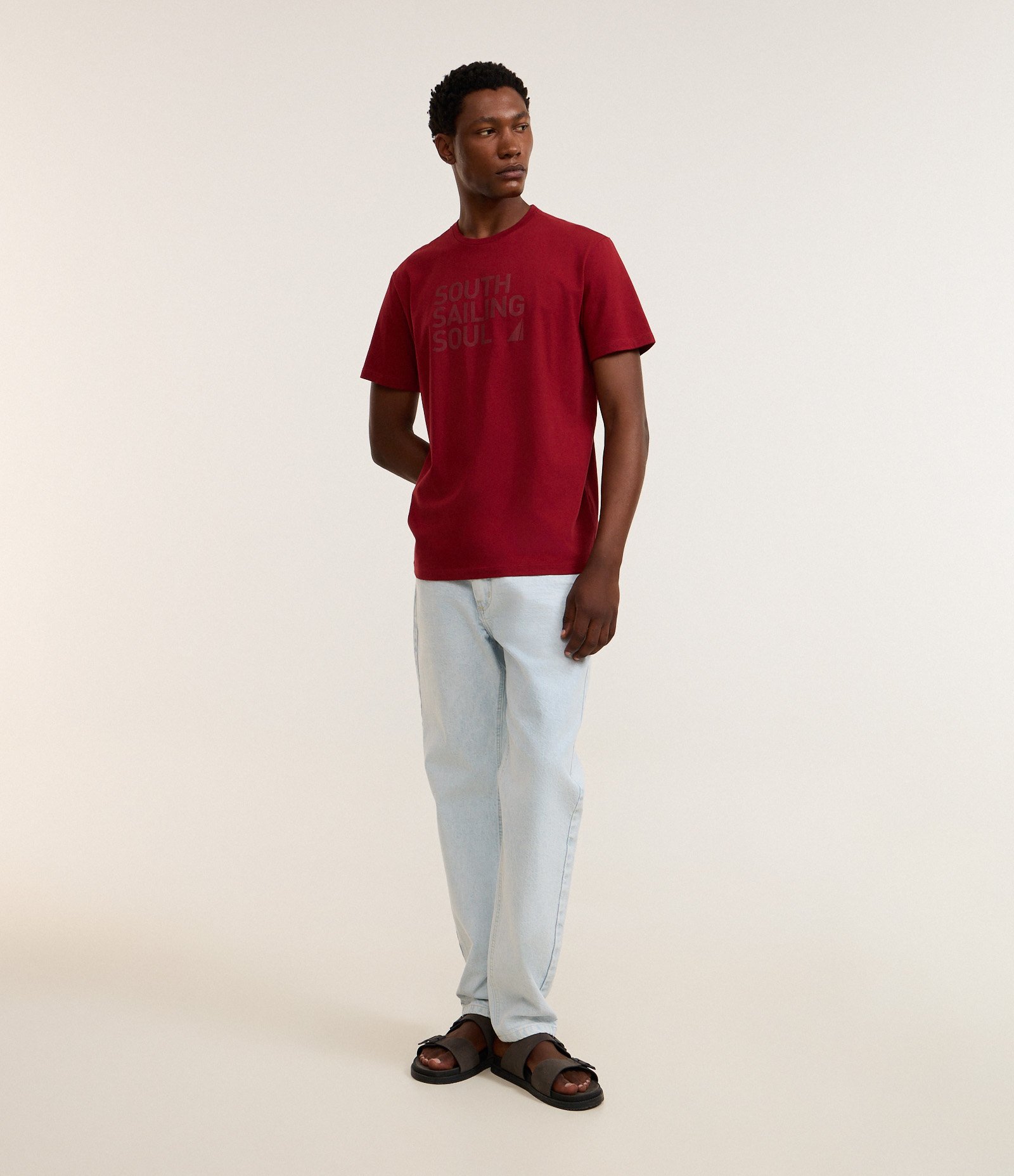 Camiseta Comfort em Algodão com Estampa South Sailing Soul Vermelho 2
