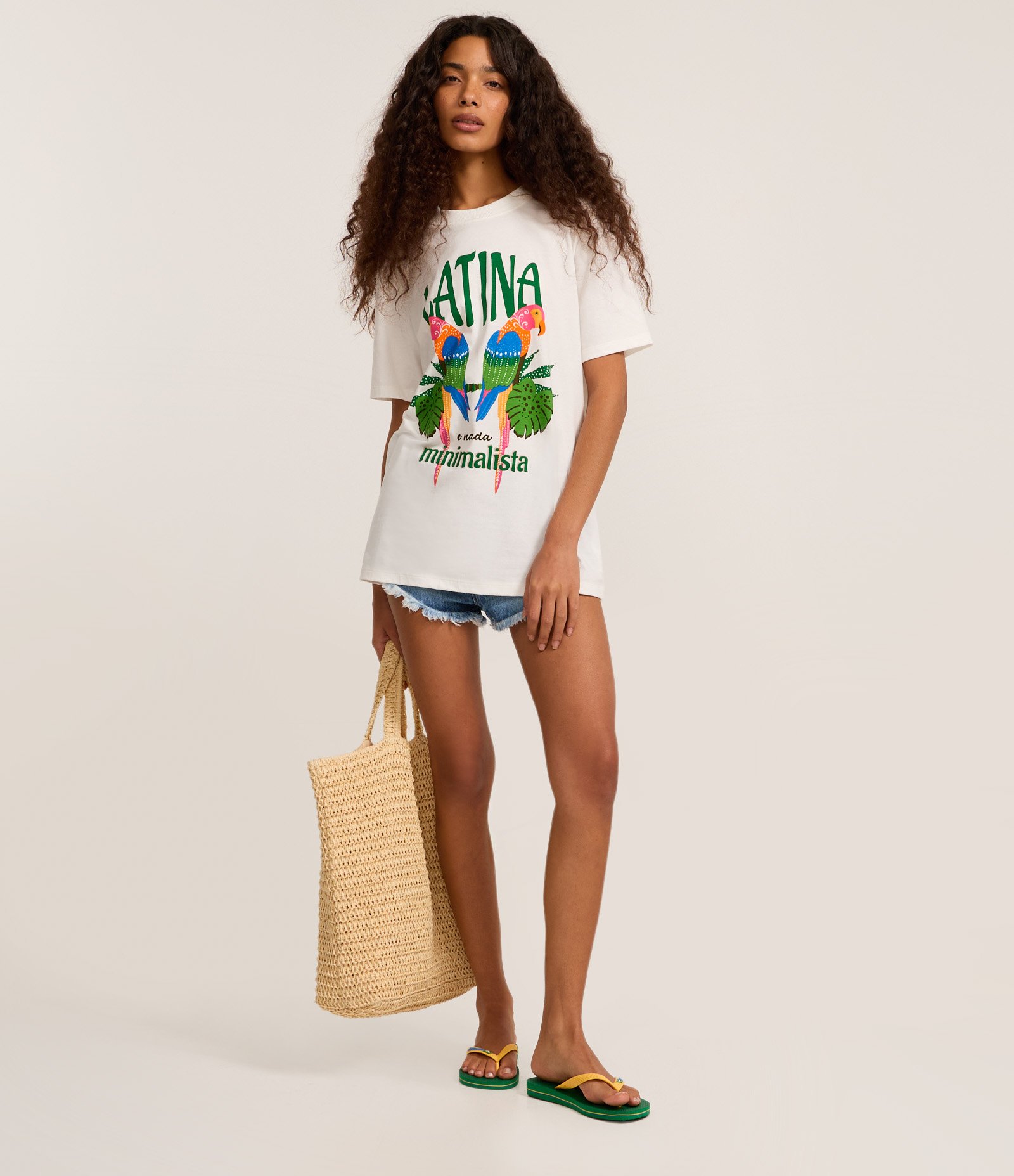 Camiseta em Algodão com Estampa Latina e Araras Off White 3