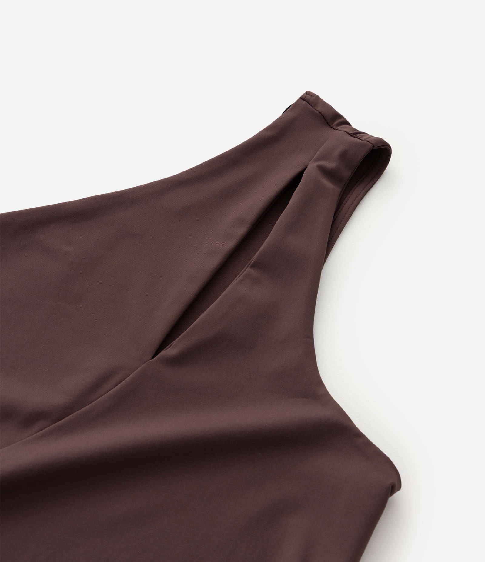 Blusa Ombro Só em Poliamida com Cut Out Marrom 7