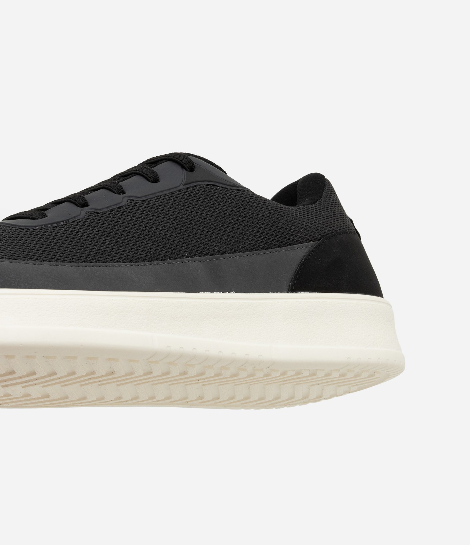 Tênis Knit Casual com Recortes e Sola EVA Preto 4