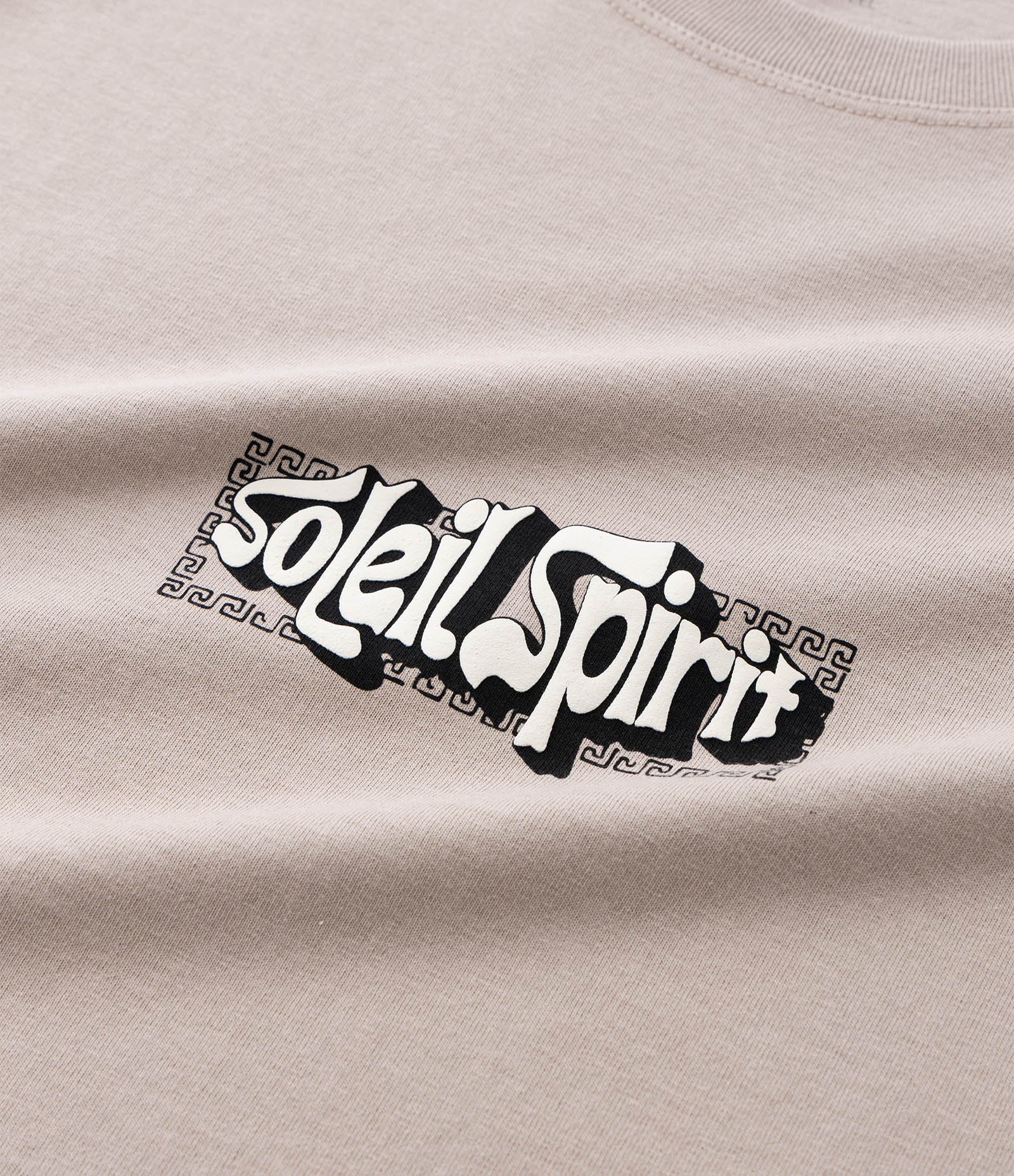 Camiseta Relaxed em Algodão com Estampa Localizada Soleil Spirit Bege 3