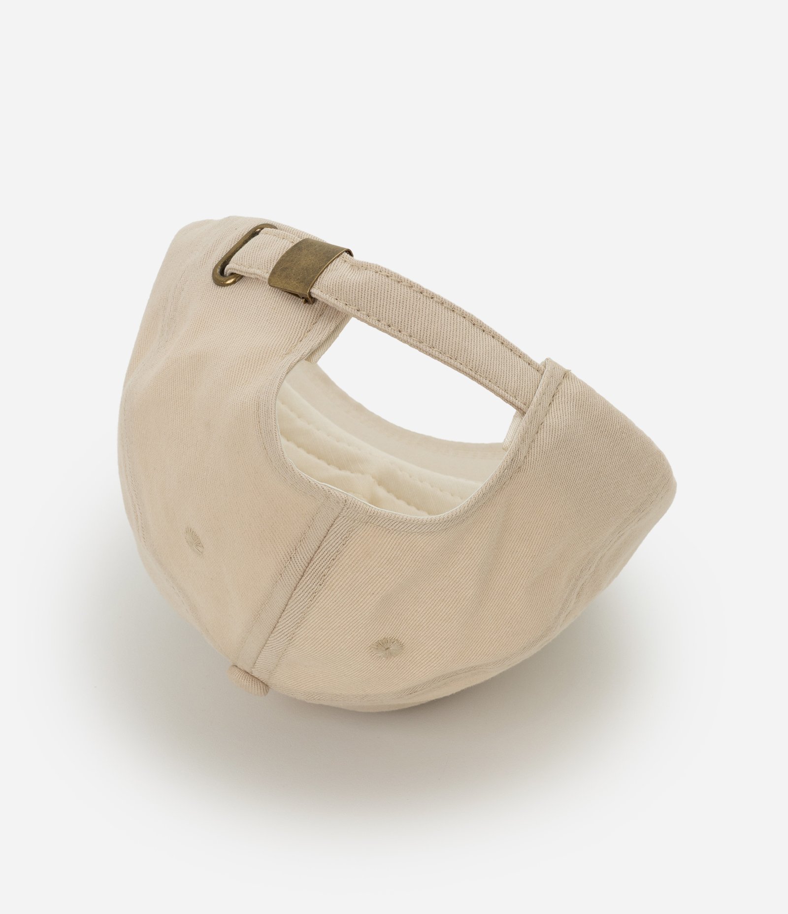 Boné em Sarja com Estampa Bordada Demogorgon Bege 3