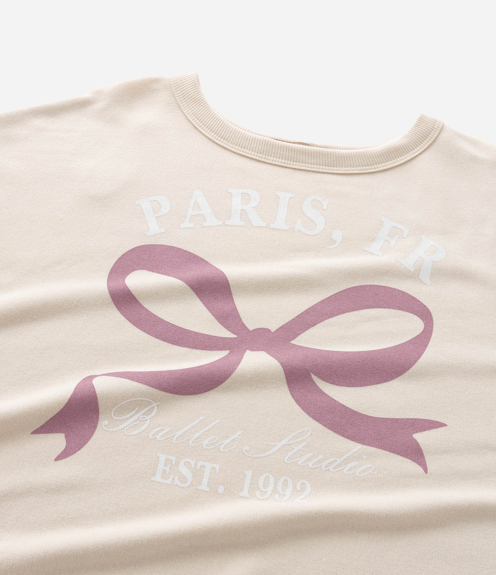 Blusão em Moletom com Estampa de Laço Curve & Plus Size Bege 5