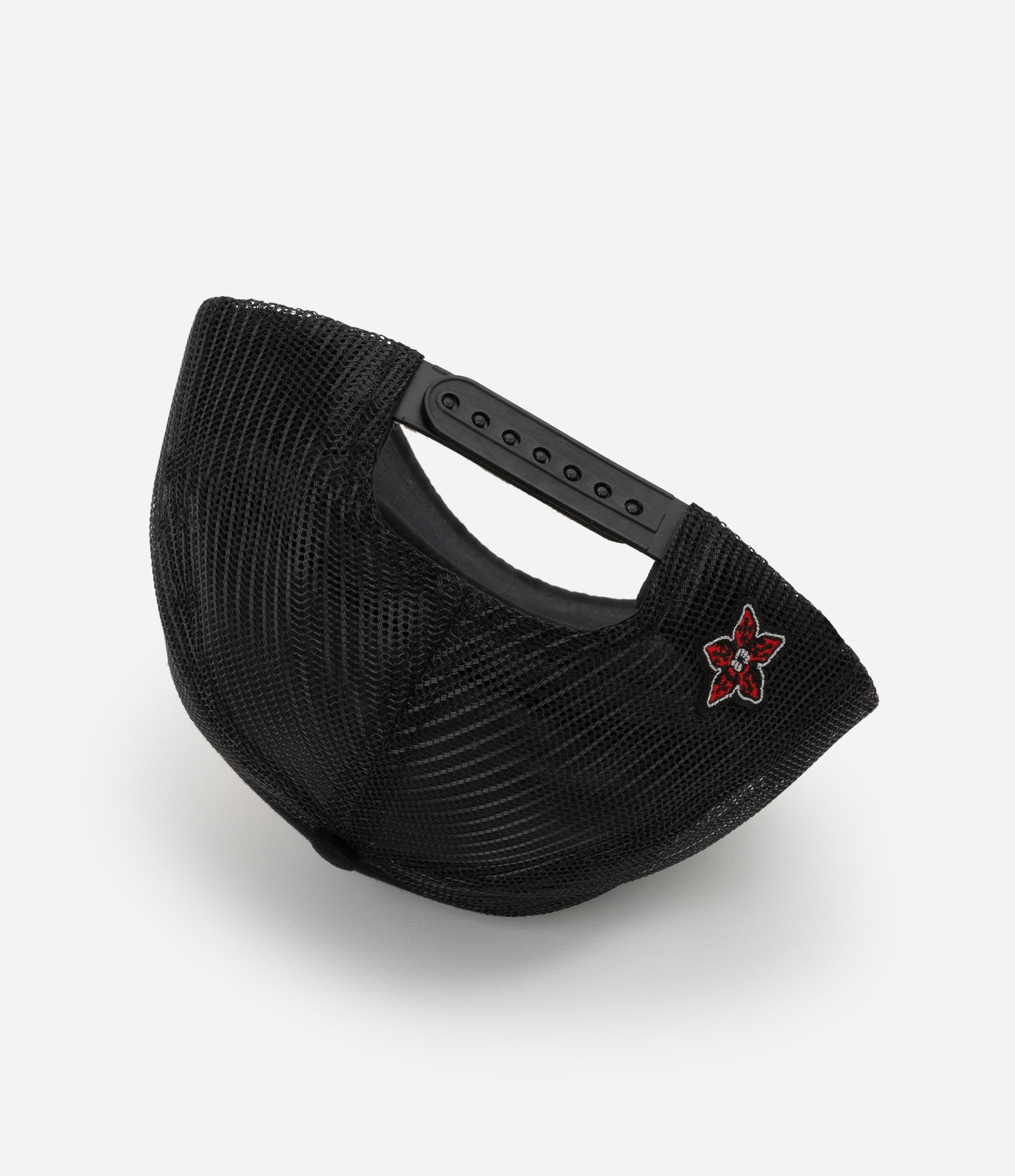 Boné Trucker em Sarja com Estampa Stranger Things Preto 3