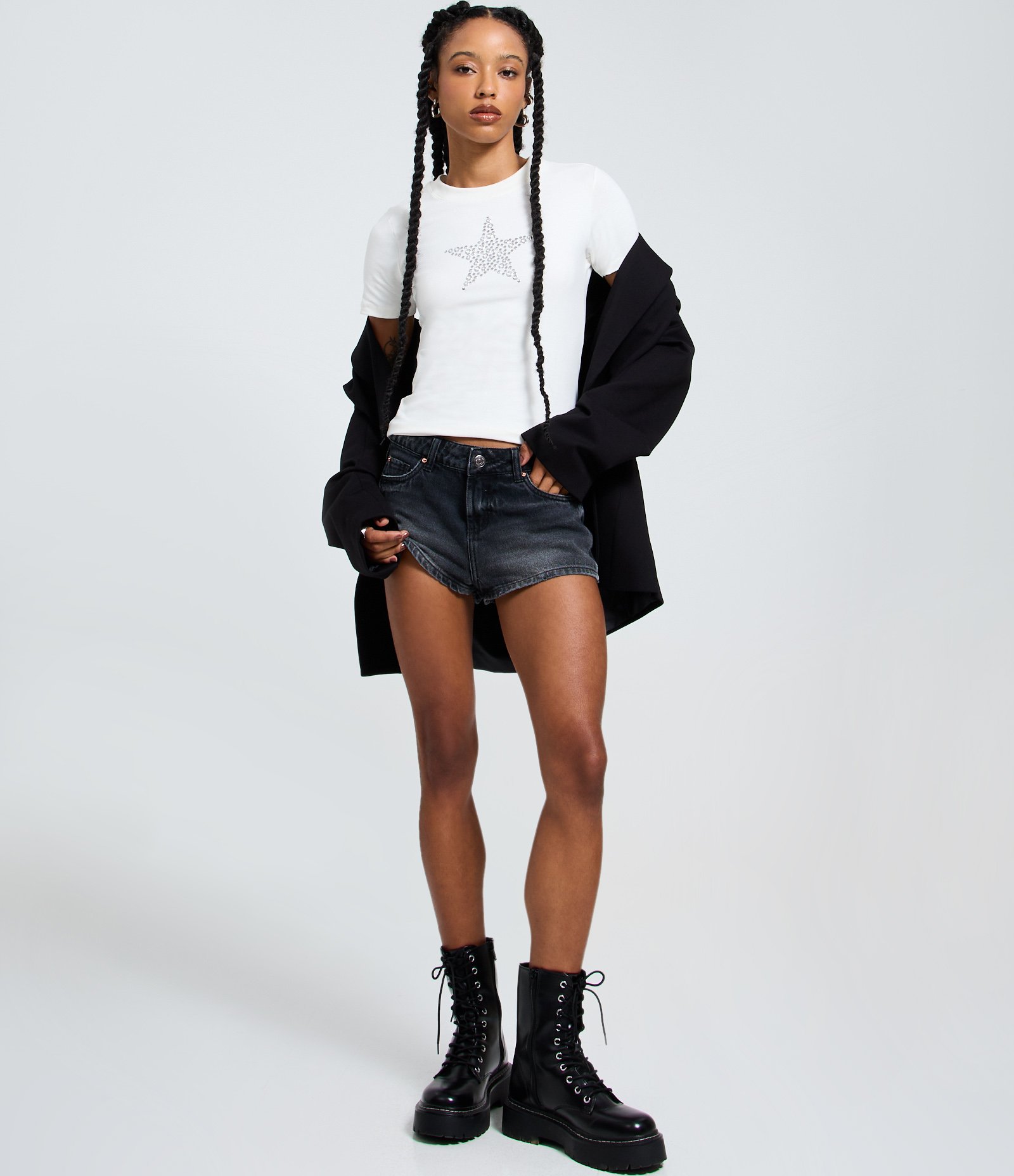 Camiseta em Algodão com Aplicação de Ilhoses Branco 2