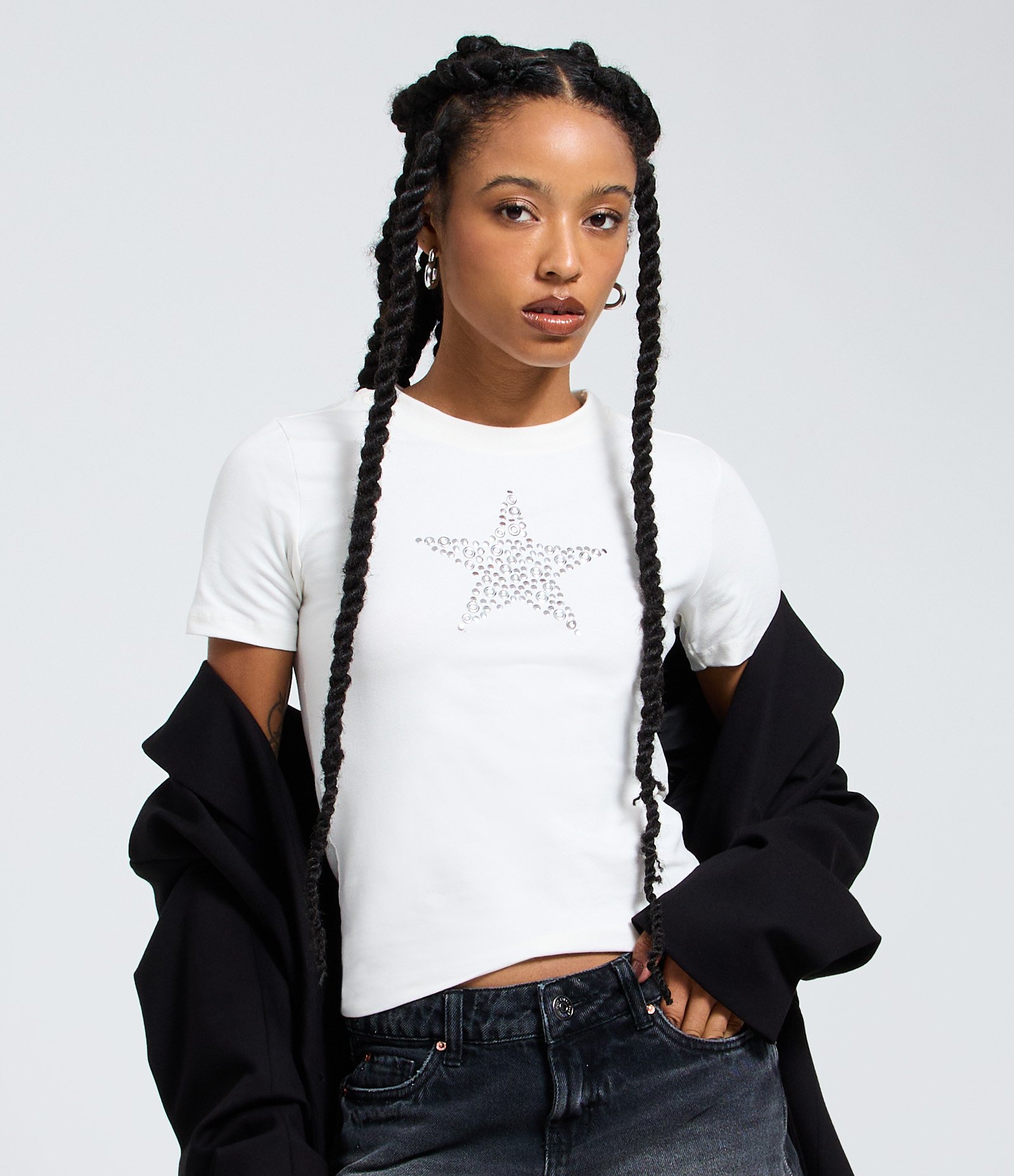 Camiseta em Algodão com Aplicação de Ilhoses Branco 3