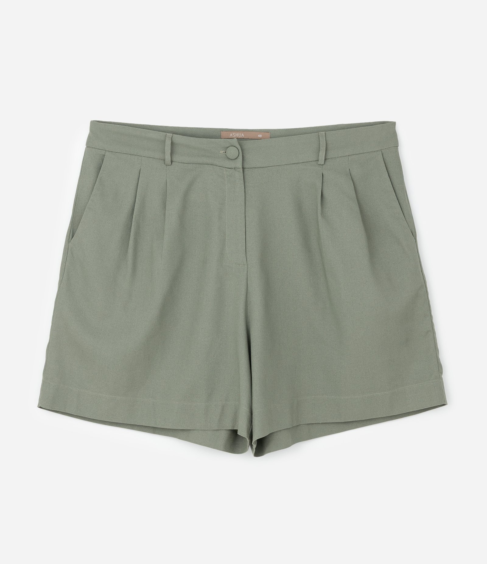 Bermuda Curta em Viscolinho com Pregas Curve & Plus Size Verde 1