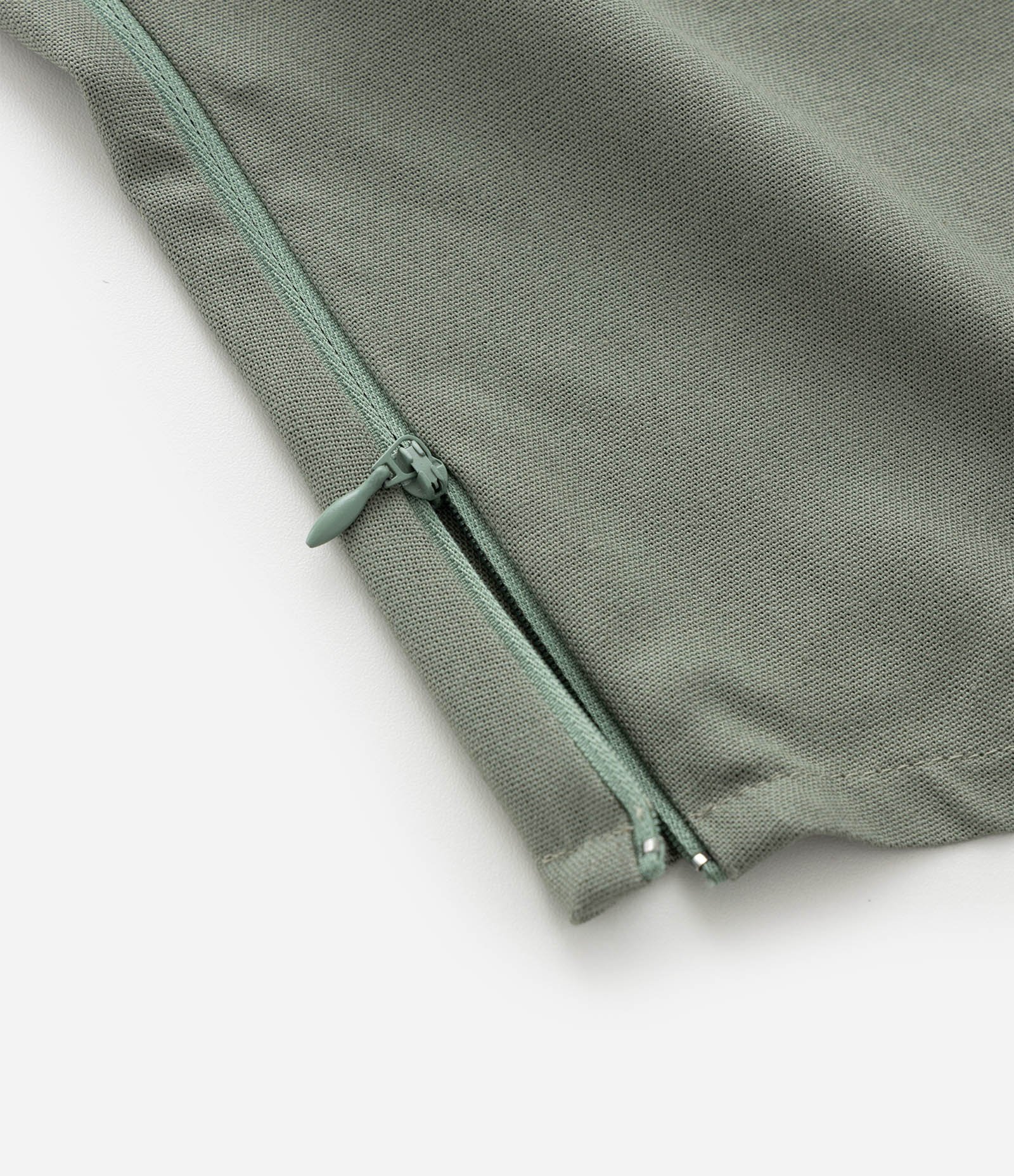 Blusa em Viscolinho com Transpasse Frontal e Aviamento Curve & Plus Size Verde 4