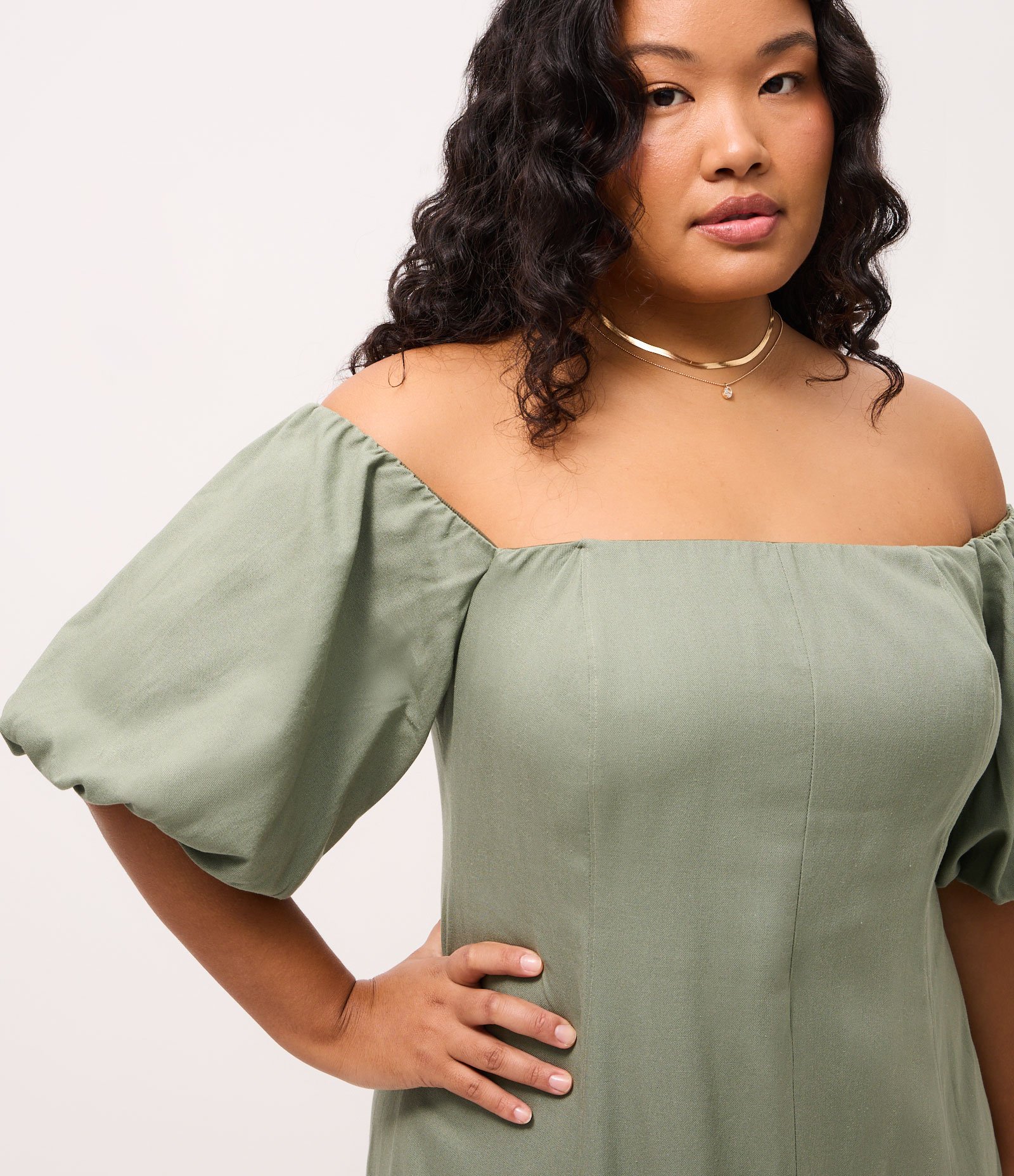 Vestido Midi em Viscolinho Ombro a ombro Curve & Plus Size Verde 3