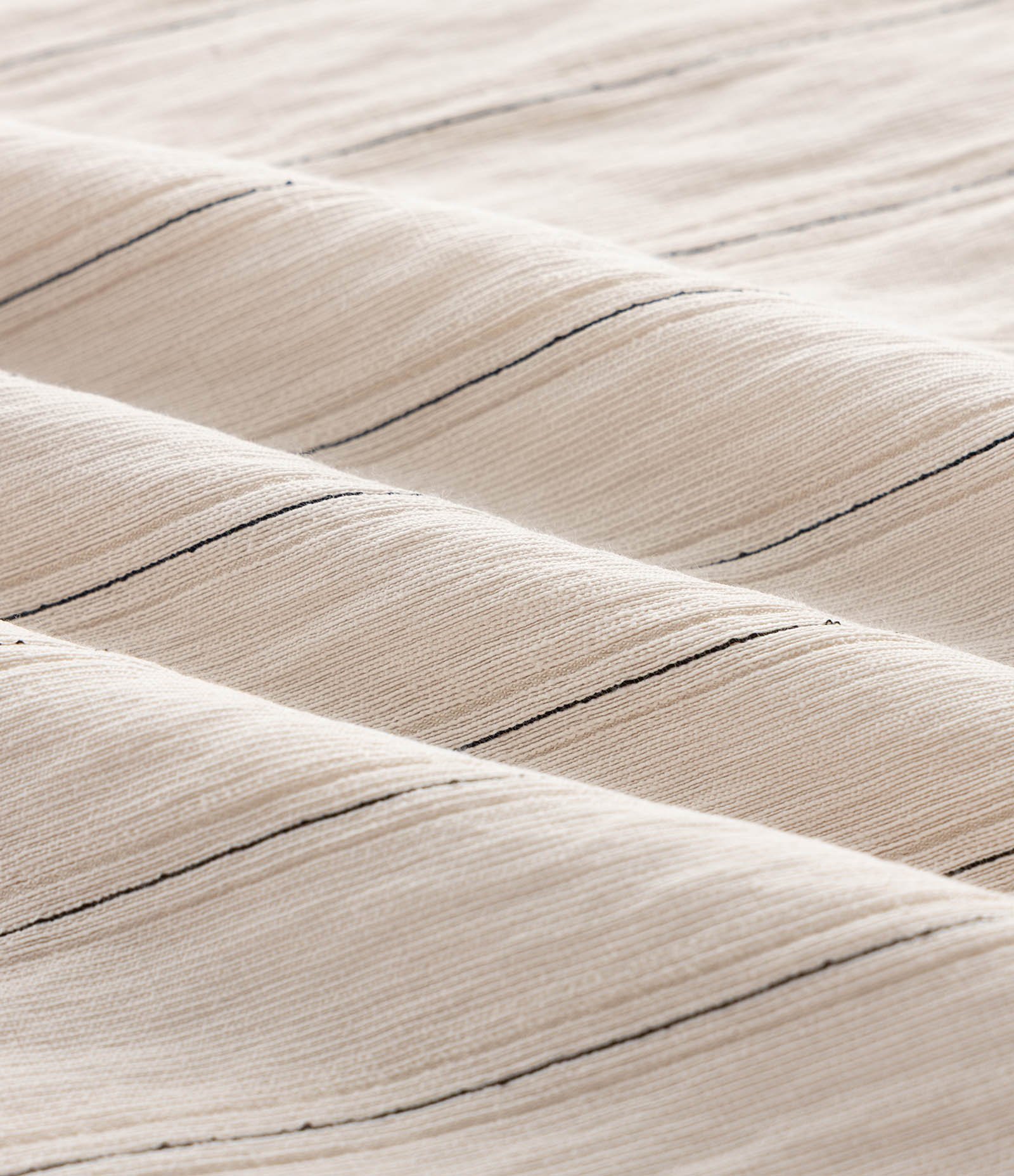 Vestido em Viscose com Prega Frontal e Forro Curve & Plus Size Bege 3