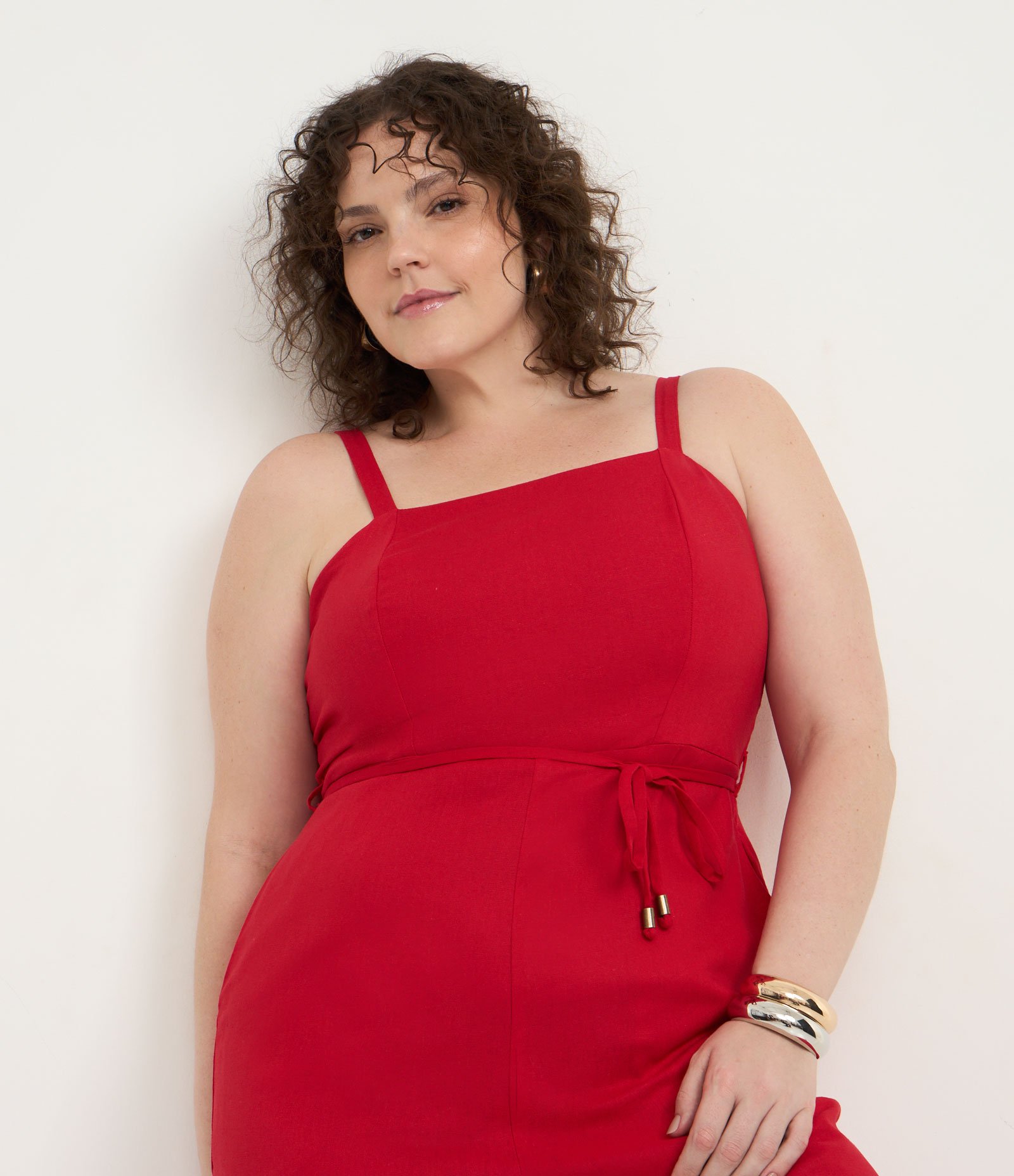 Macacão Pantacourt com Cinto Curve & Plus Size Vermelho 2