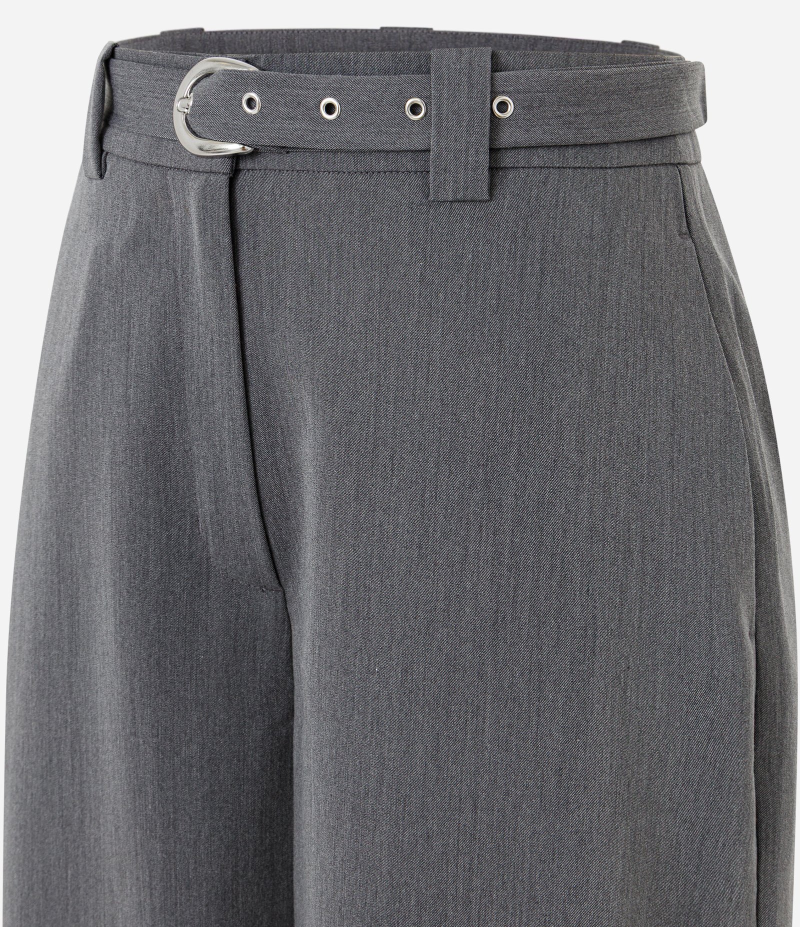 Calça Wide Leg Alfaiatada com Cinto e Fivela Metálica Cinza 2