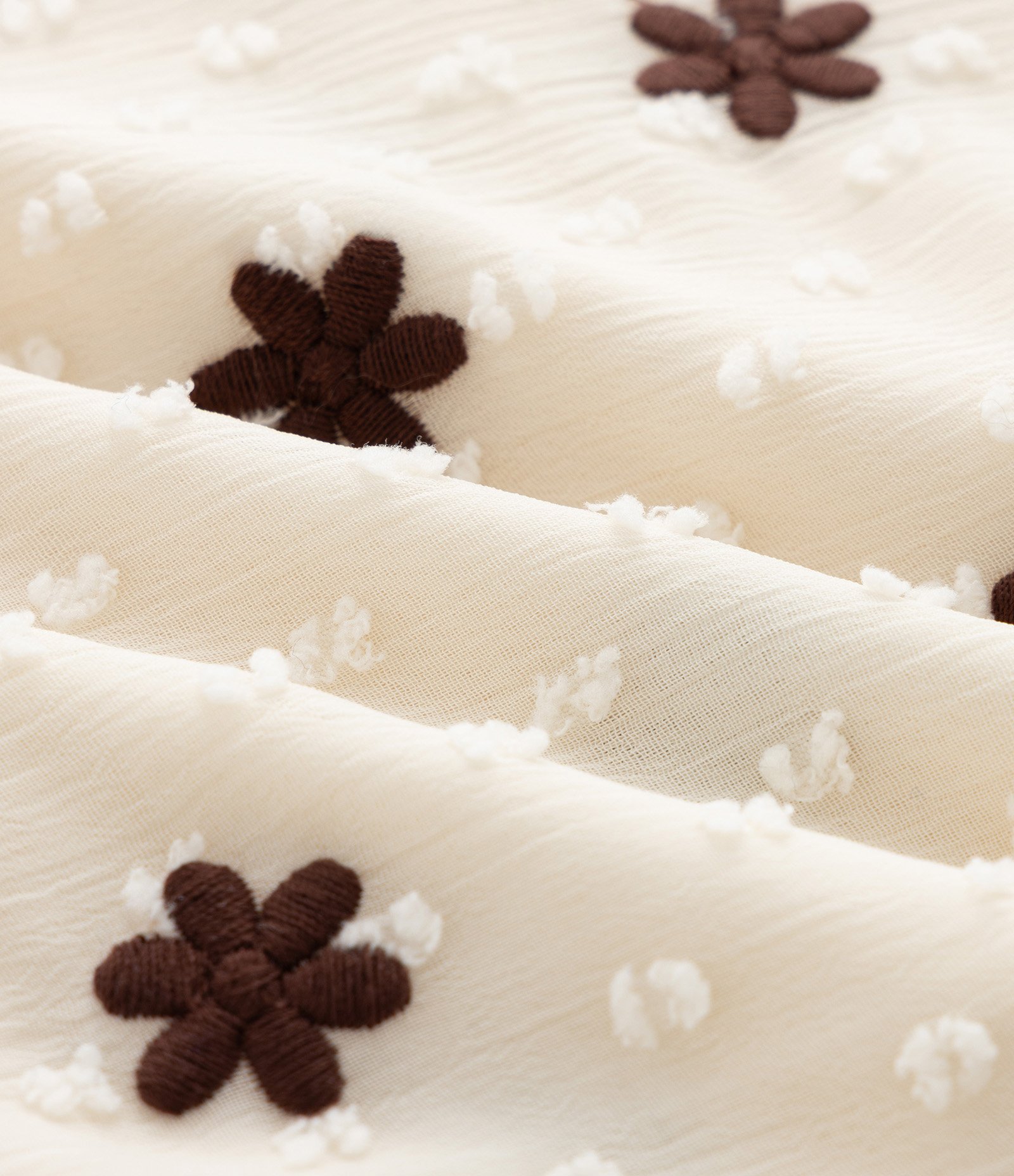 Vestido Infantil em Chiffon Texturizado com Flores Bordadas – Tam 5 a 14 Anos Bege Claro 4