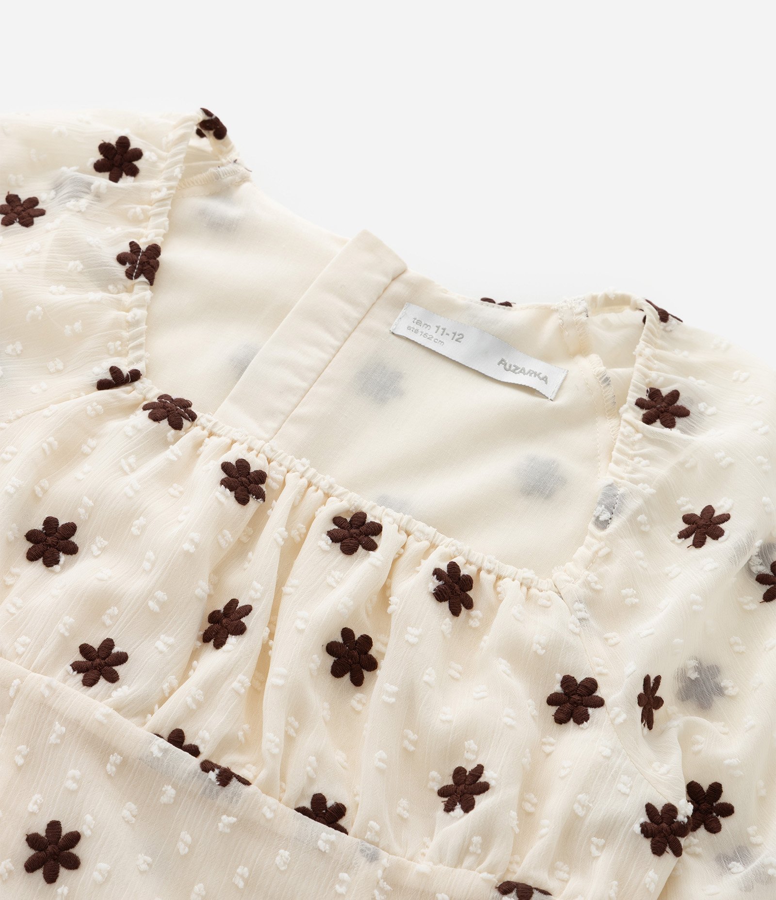 Vestido Infantil em Chiffon Texturizado com Flores Bordadas – Tam 5 a 14 Anos Bege Claro 8