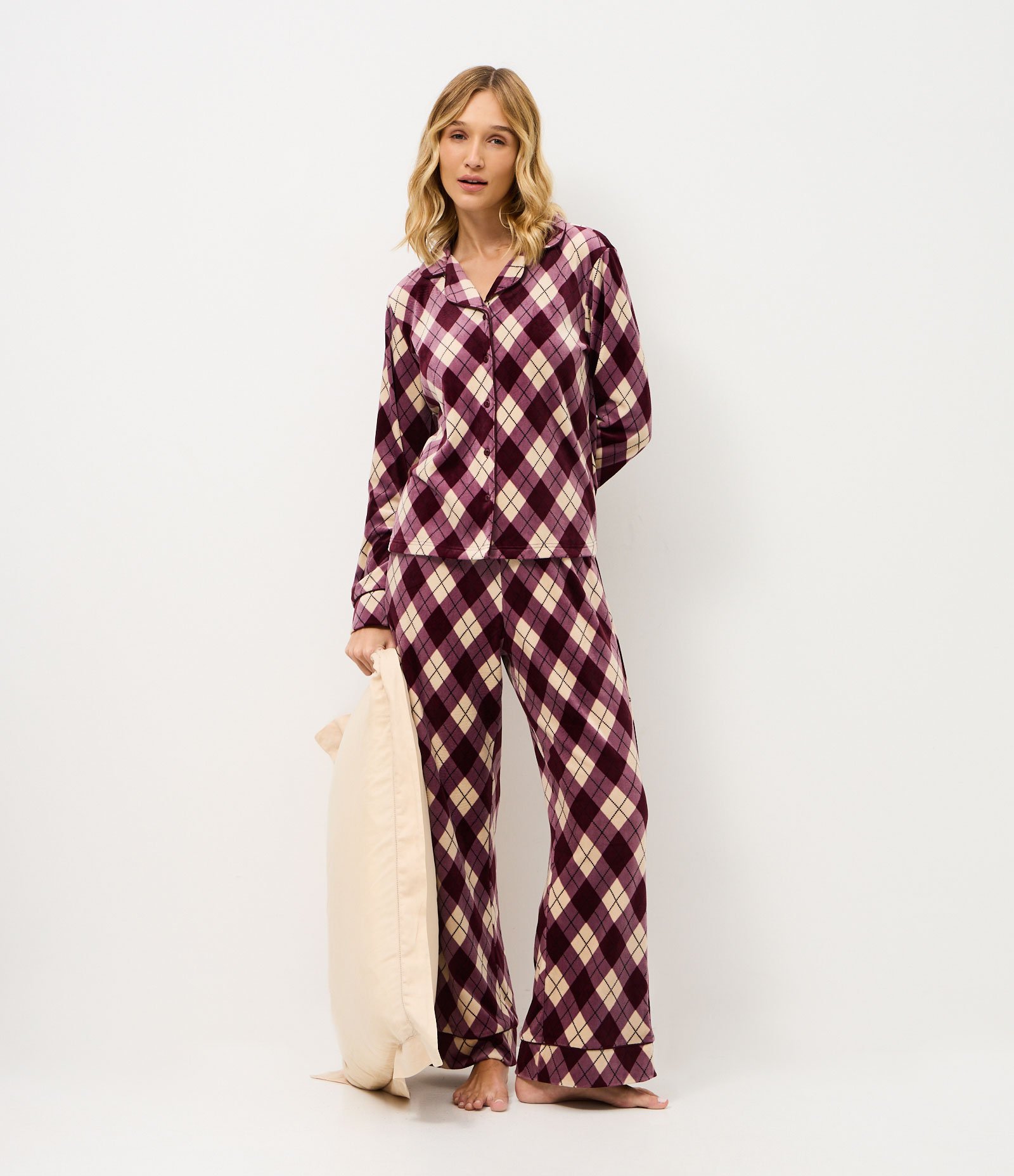 Pijama Longo Americano em Plush em Xadrez Argyle Vinho 1