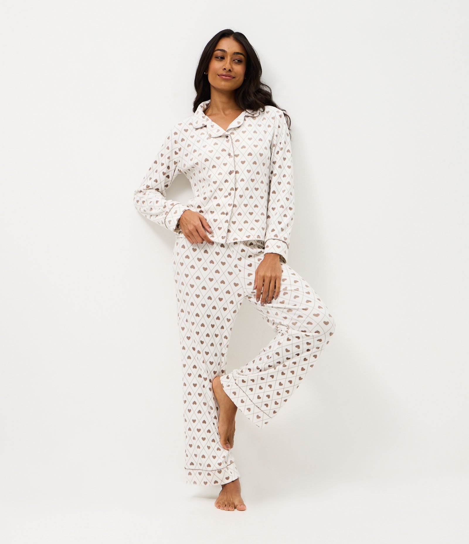 Pijama Americano Longo em Plush com Coraçõezinhos Branco 1