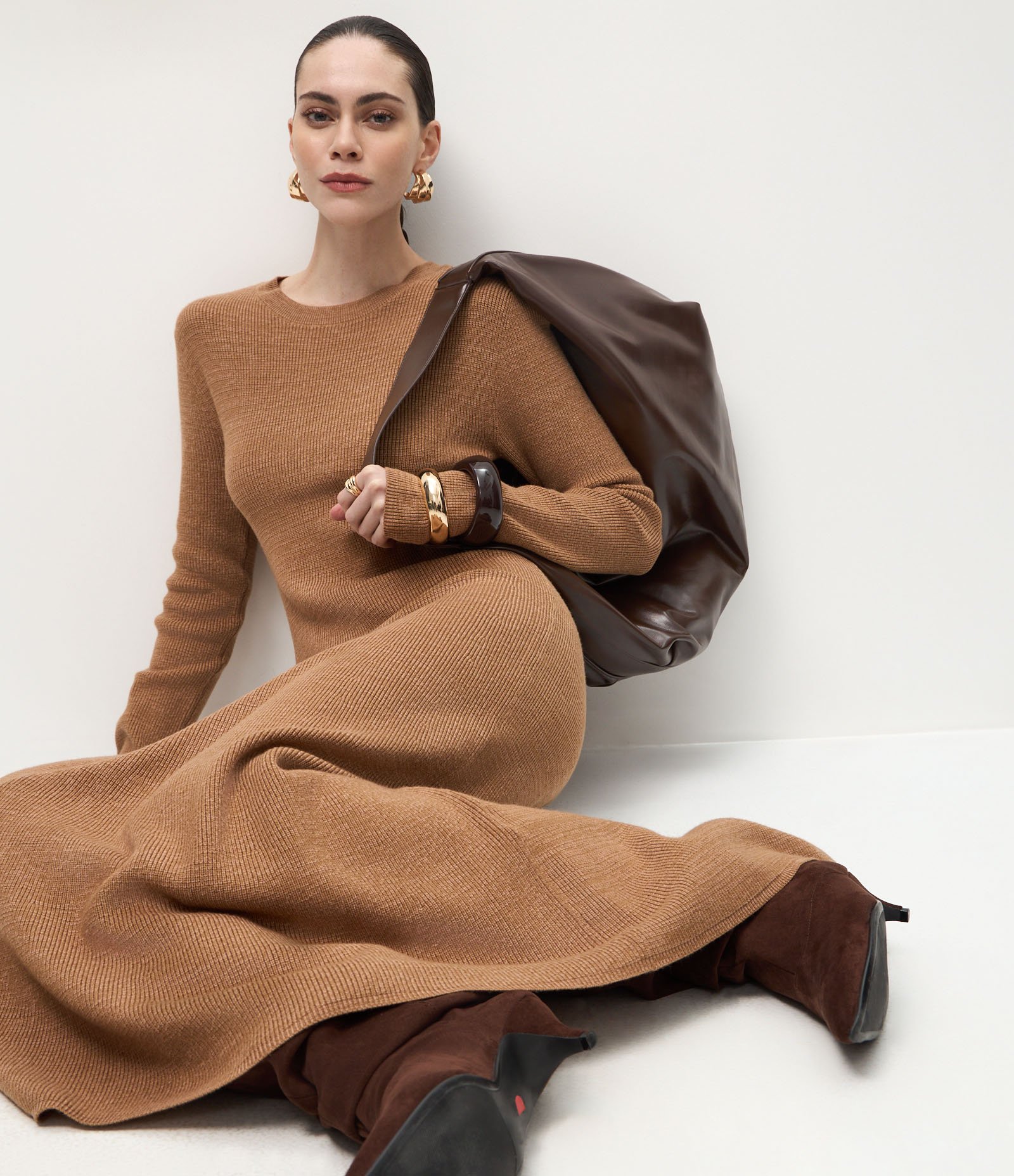 Vestido Evasê Long Midi em Tricô com Mangas Longas Bege 6