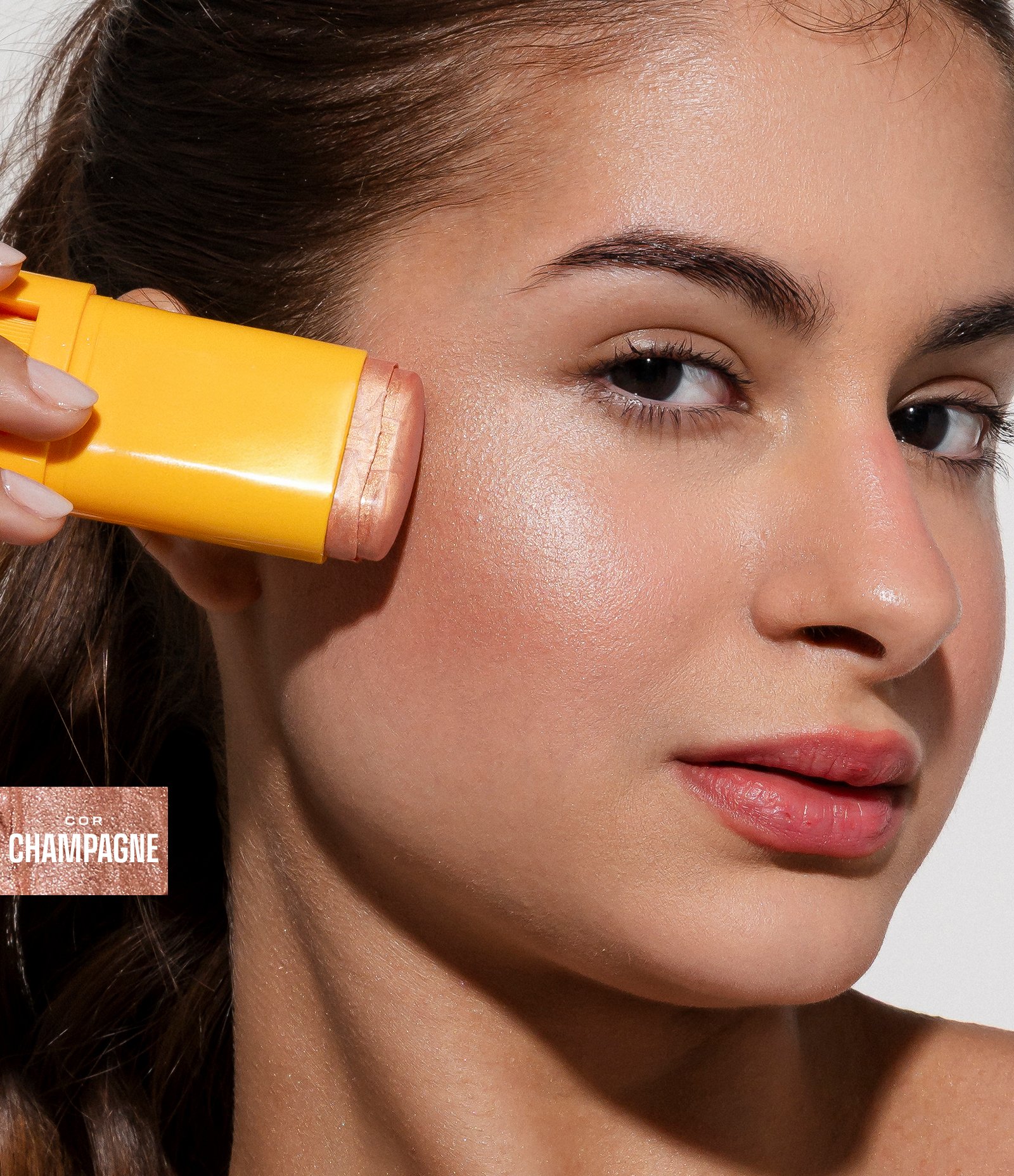 Protetor Solar Facial e Corporal com Iluminador Multifuncional Stick Pink Cheeks Champagne 4