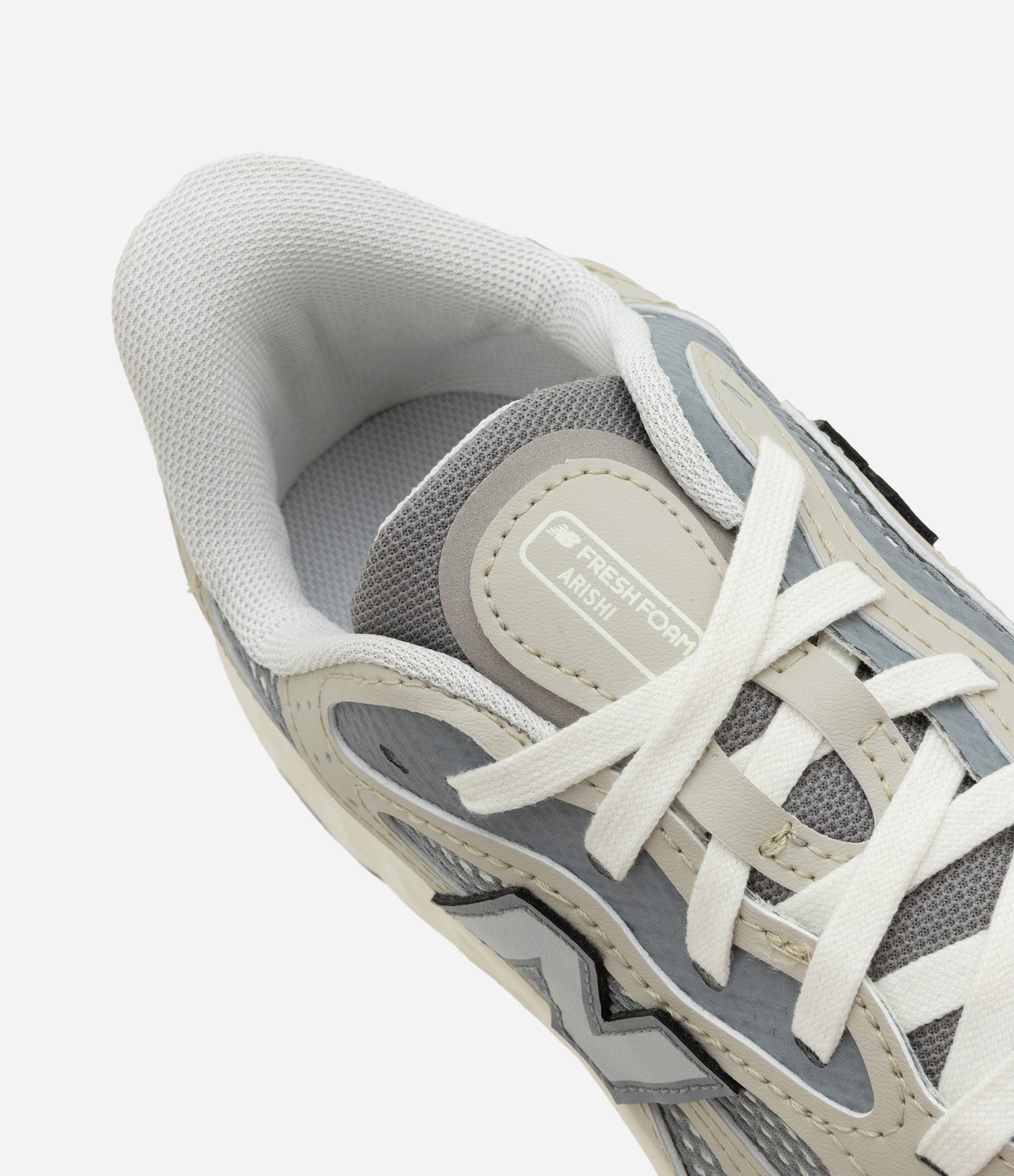 Tênis Esportivo Fresh Arishiv4 New Balance Cinza-AC 5