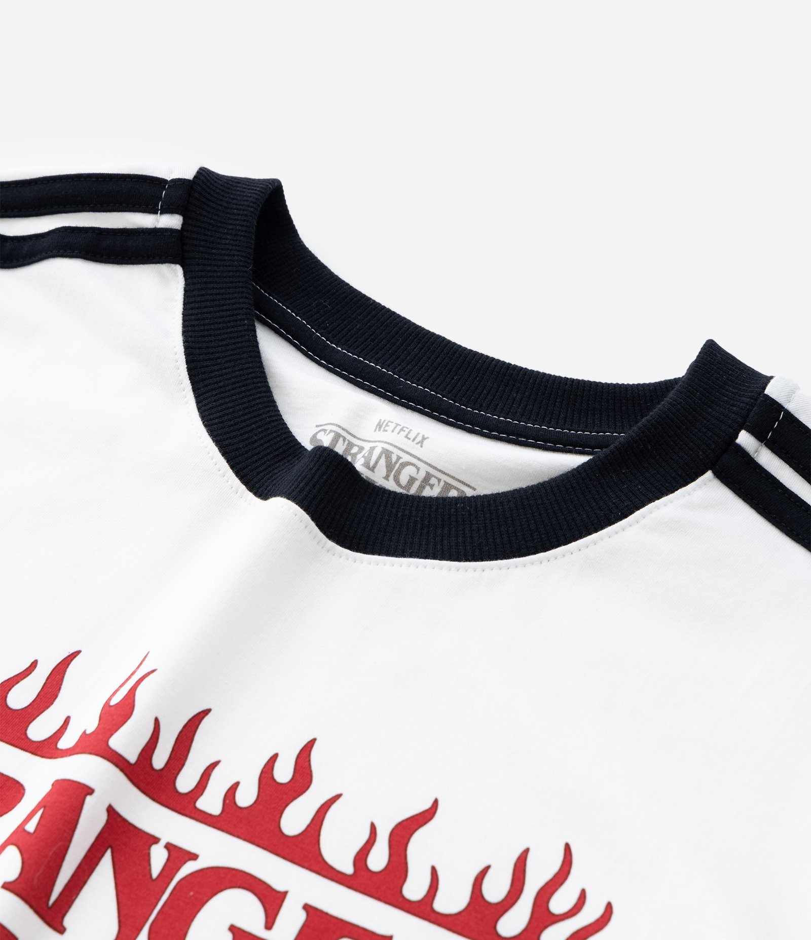 Camiseta Infantil com Estampa Stranger Things - Tam 5 a 14 Anos Branco 4