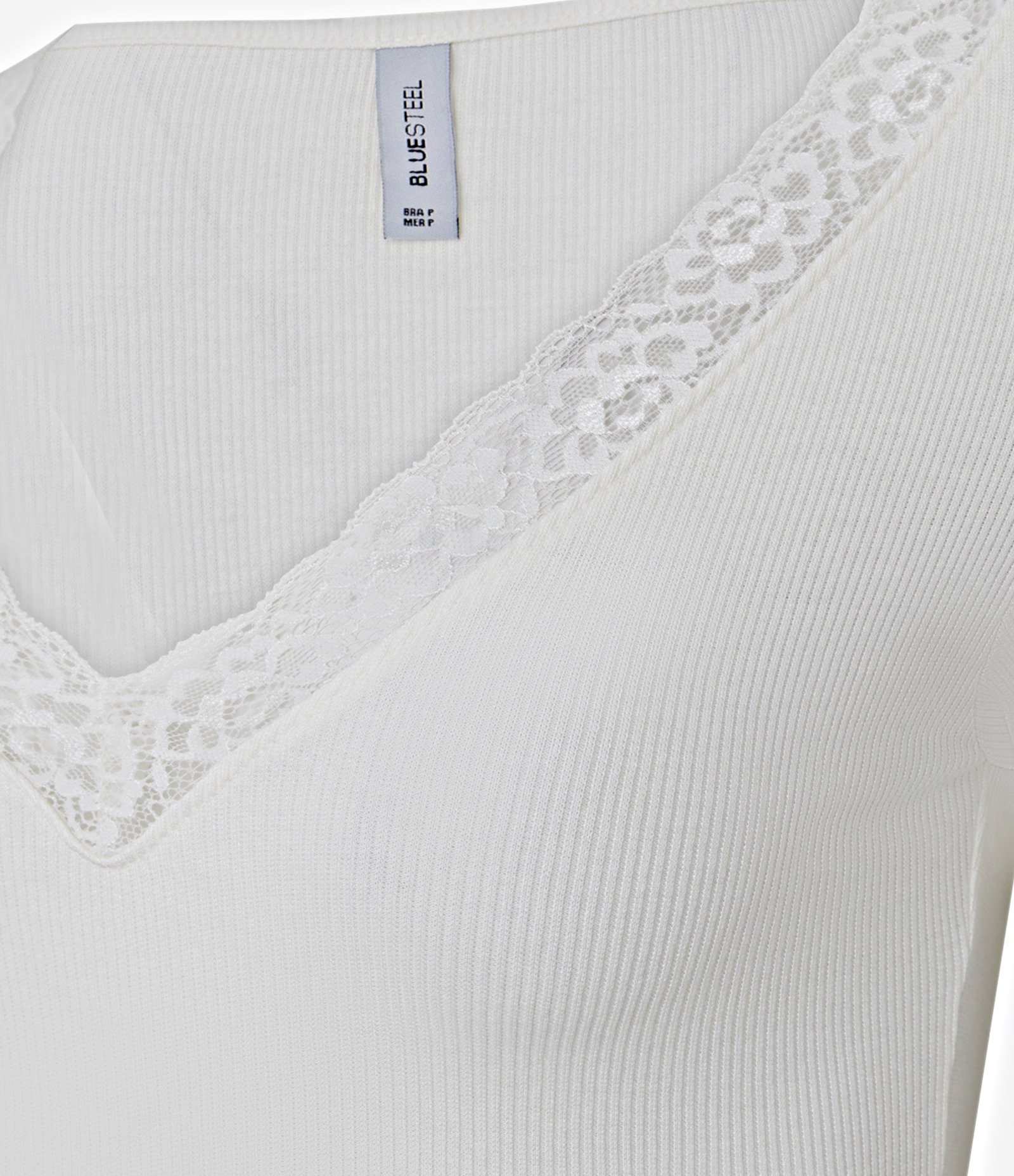 Blusa em Ribana com Decote V e Detalhe em Renda Branco 2