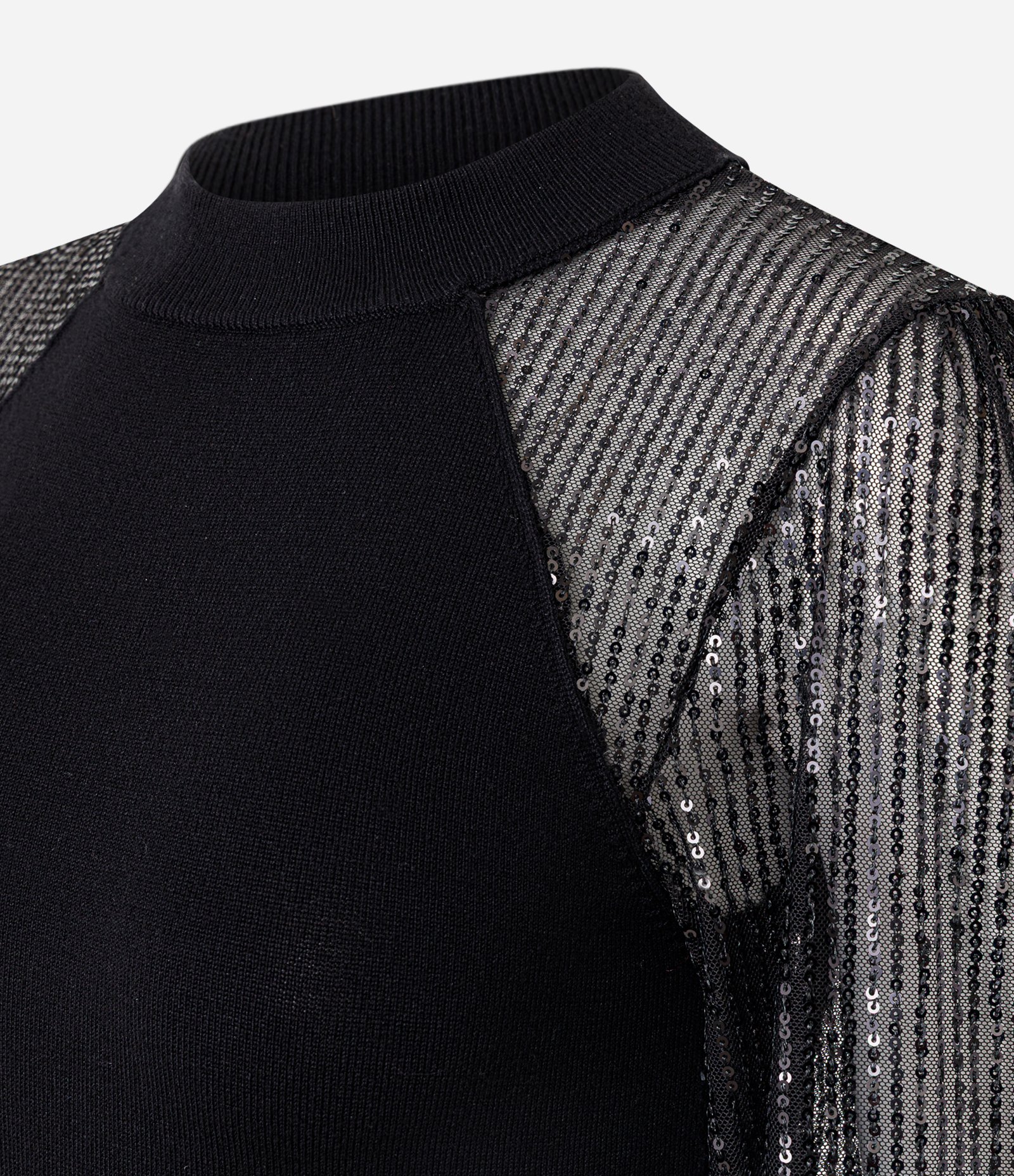 Blusa em Tricô com Aplicação de Paetês nas Mangas Preto 6