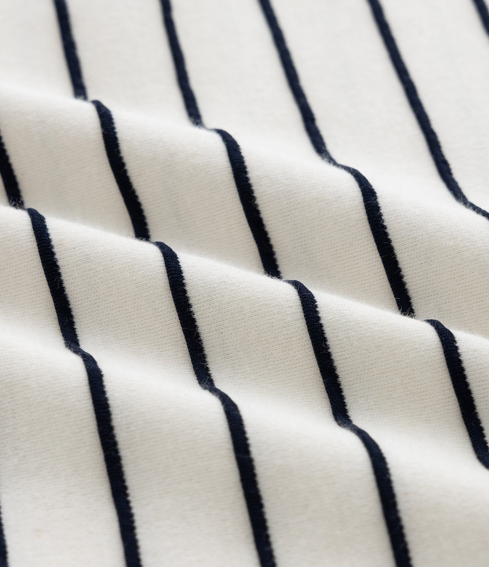 Camiseta Regula em Algodão com Estampa de Listras Branco 4